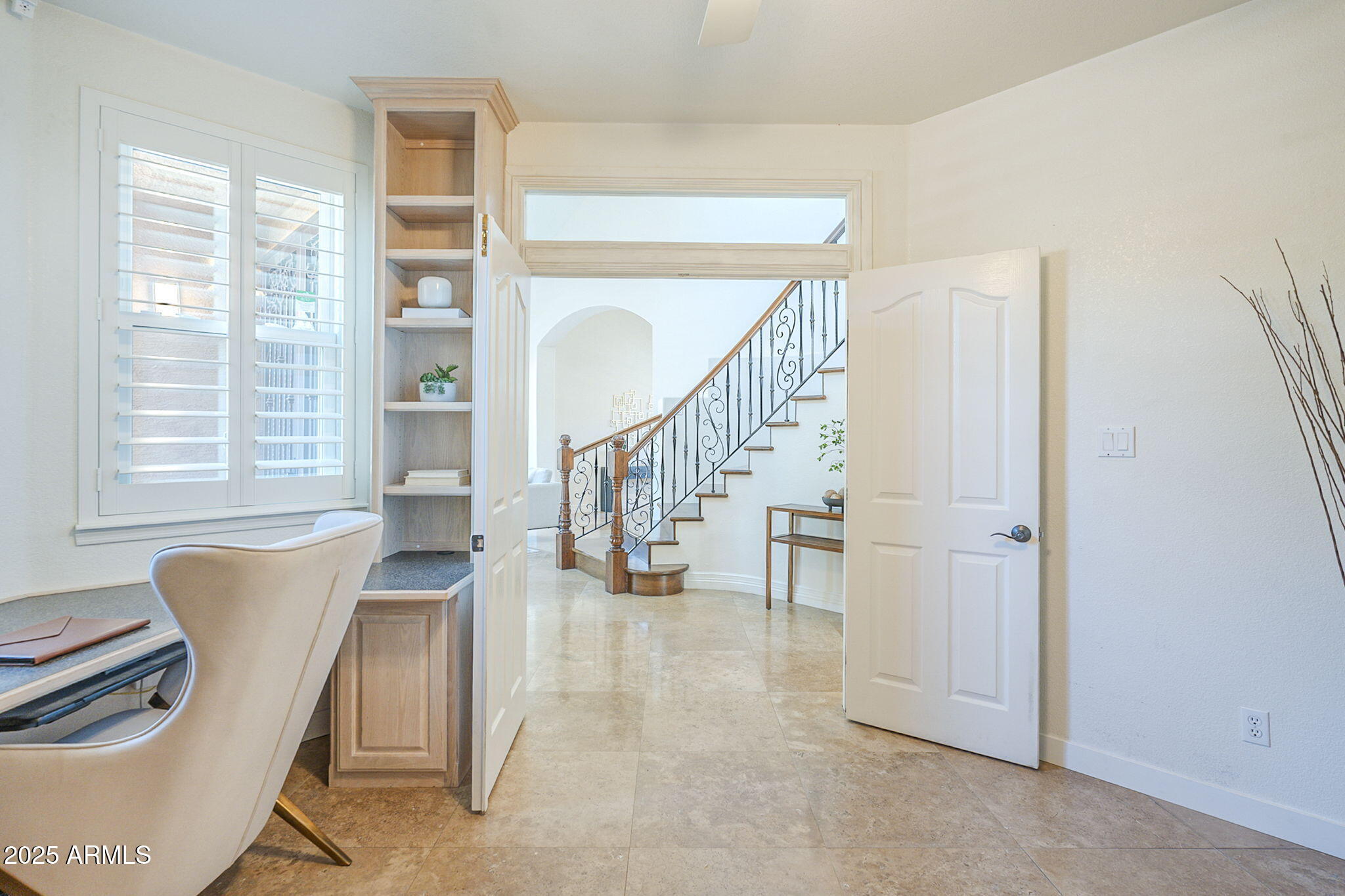 768 E MOUNTAIN SKY Avenue