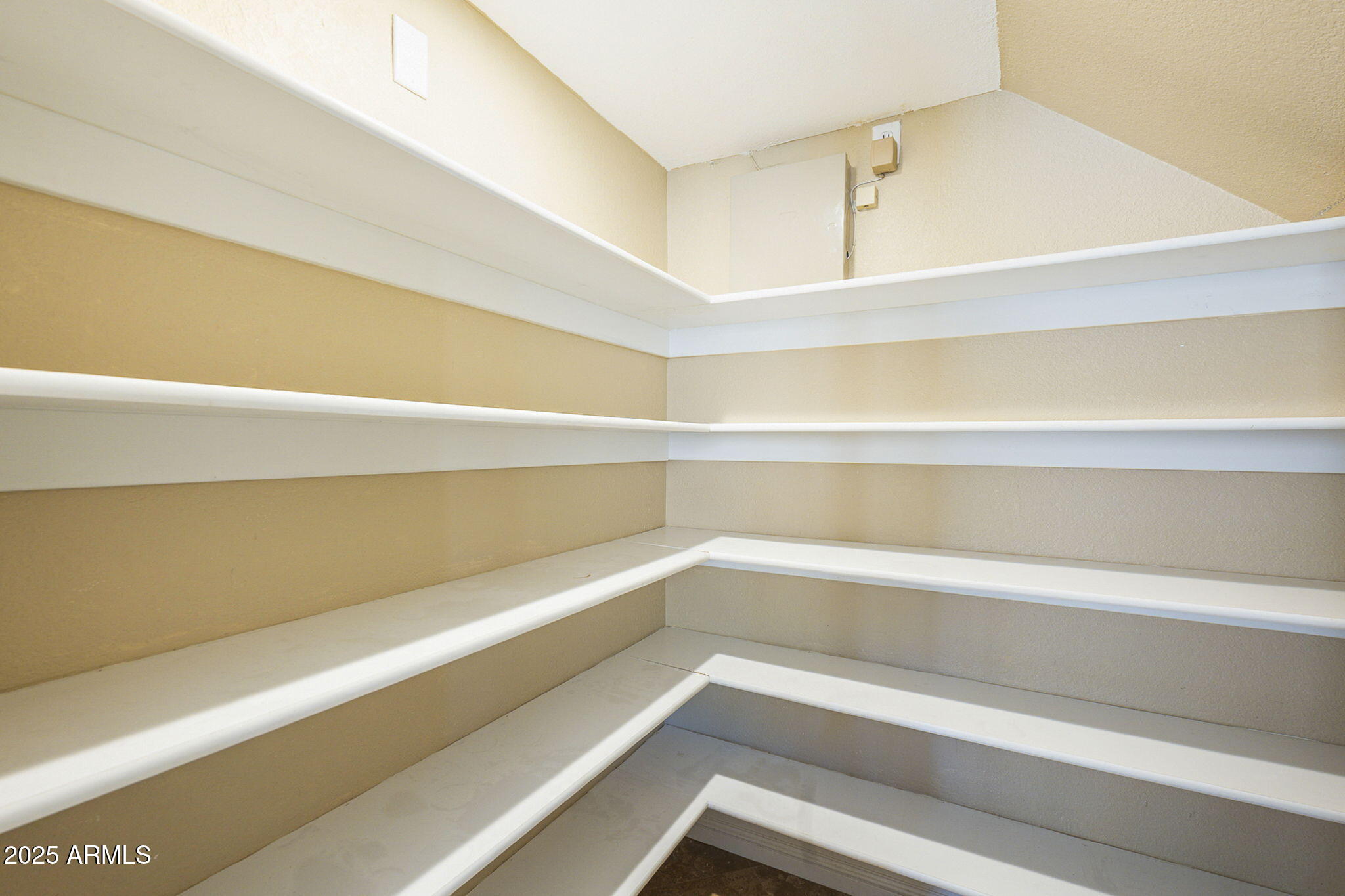 768 E MOUNTAIN SKY Avenue