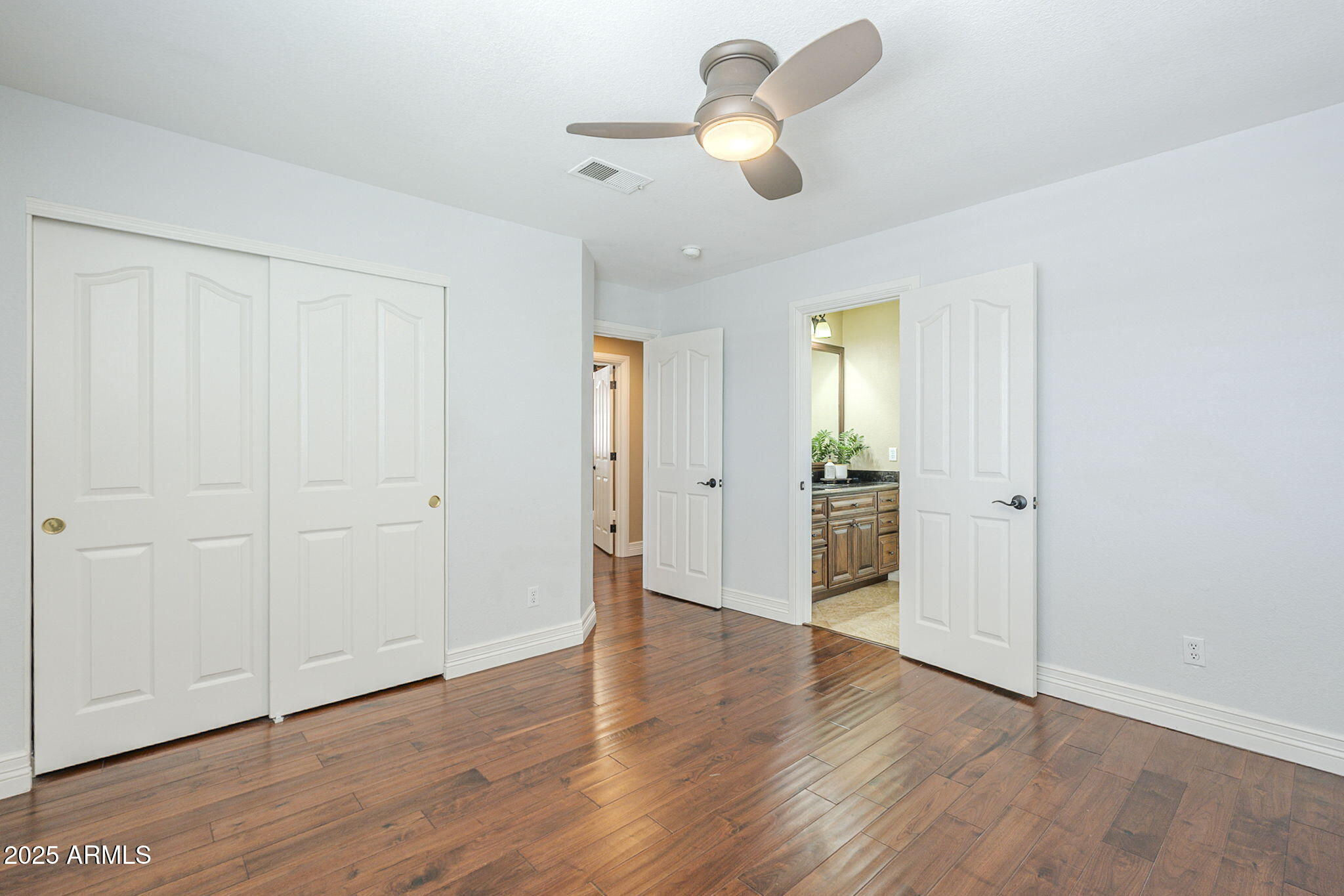 768 E MOUNTAIN SKY Avenue