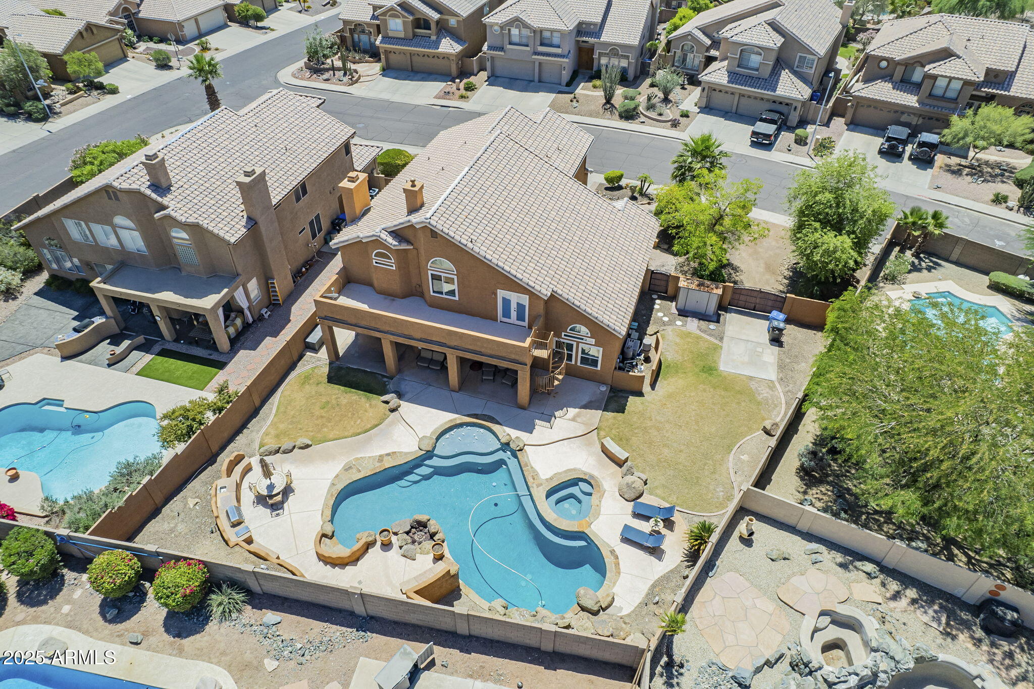 768 E MOUNTAIN SKY Avenue