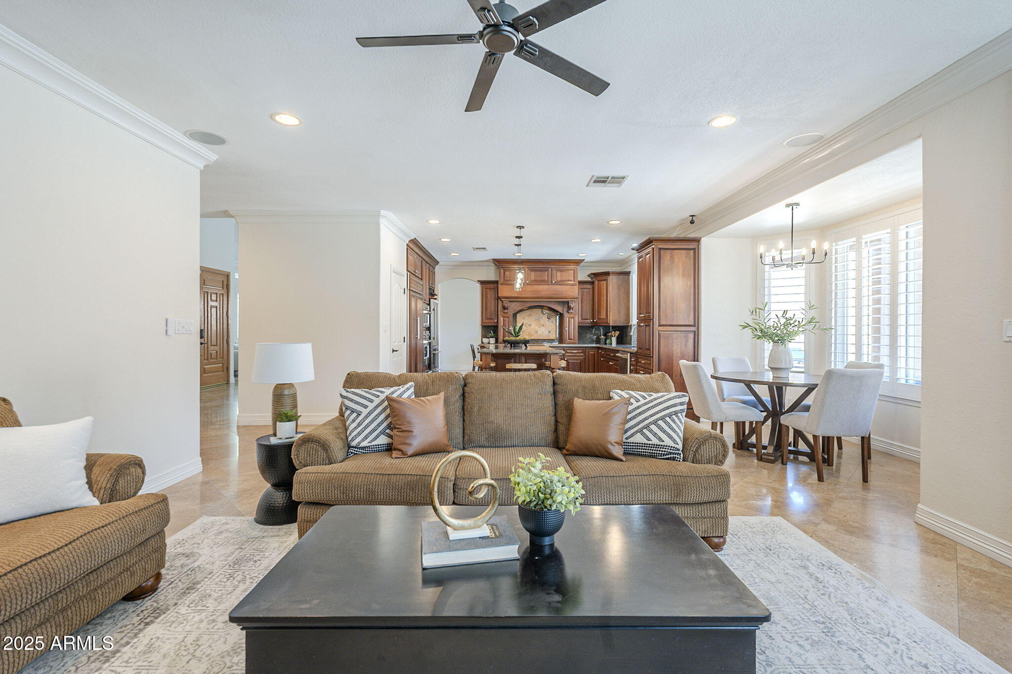 768 E MOUNTAIN SKY Avenue