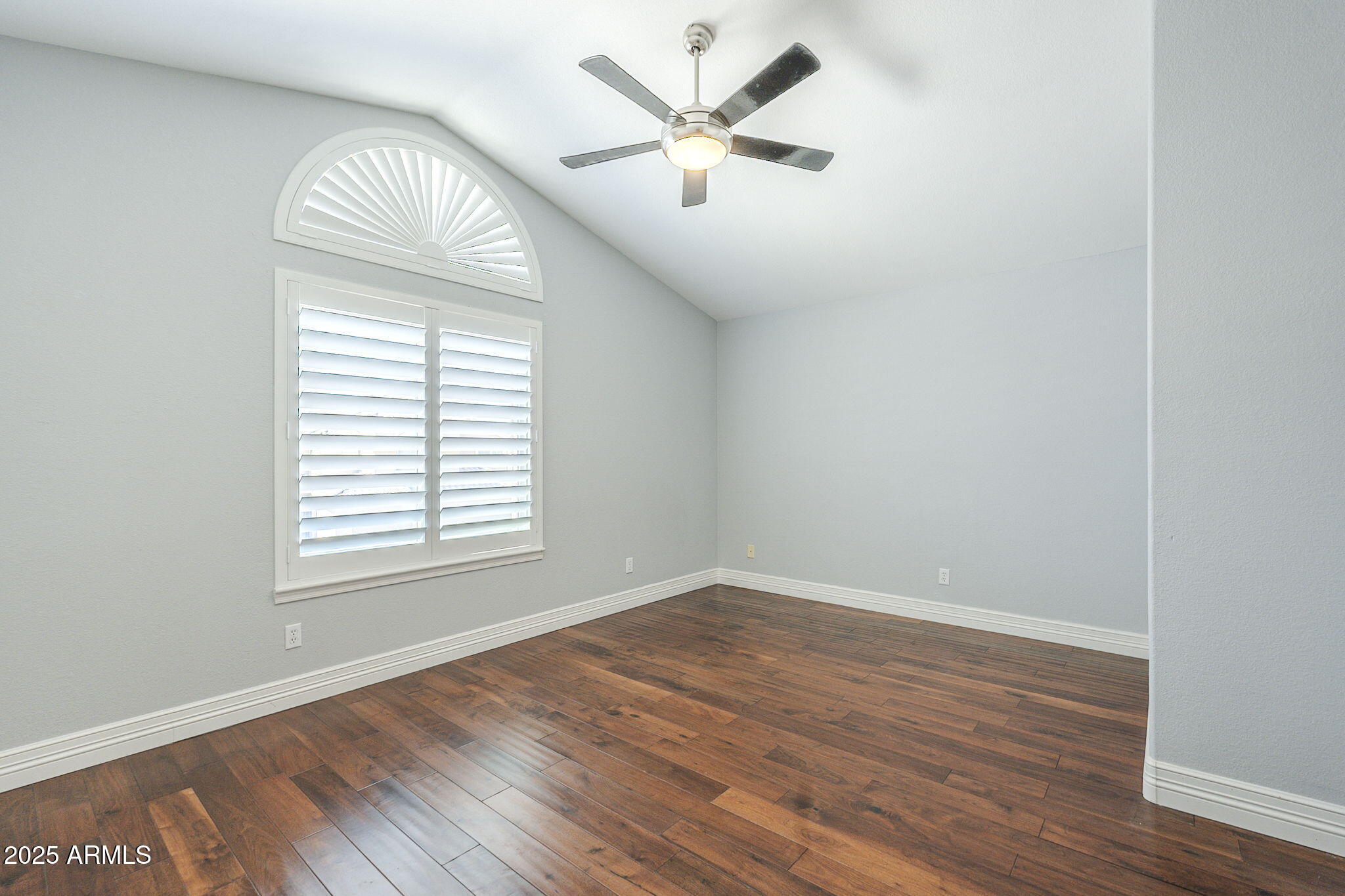 768 E MOUNTAIN SKY Avenue