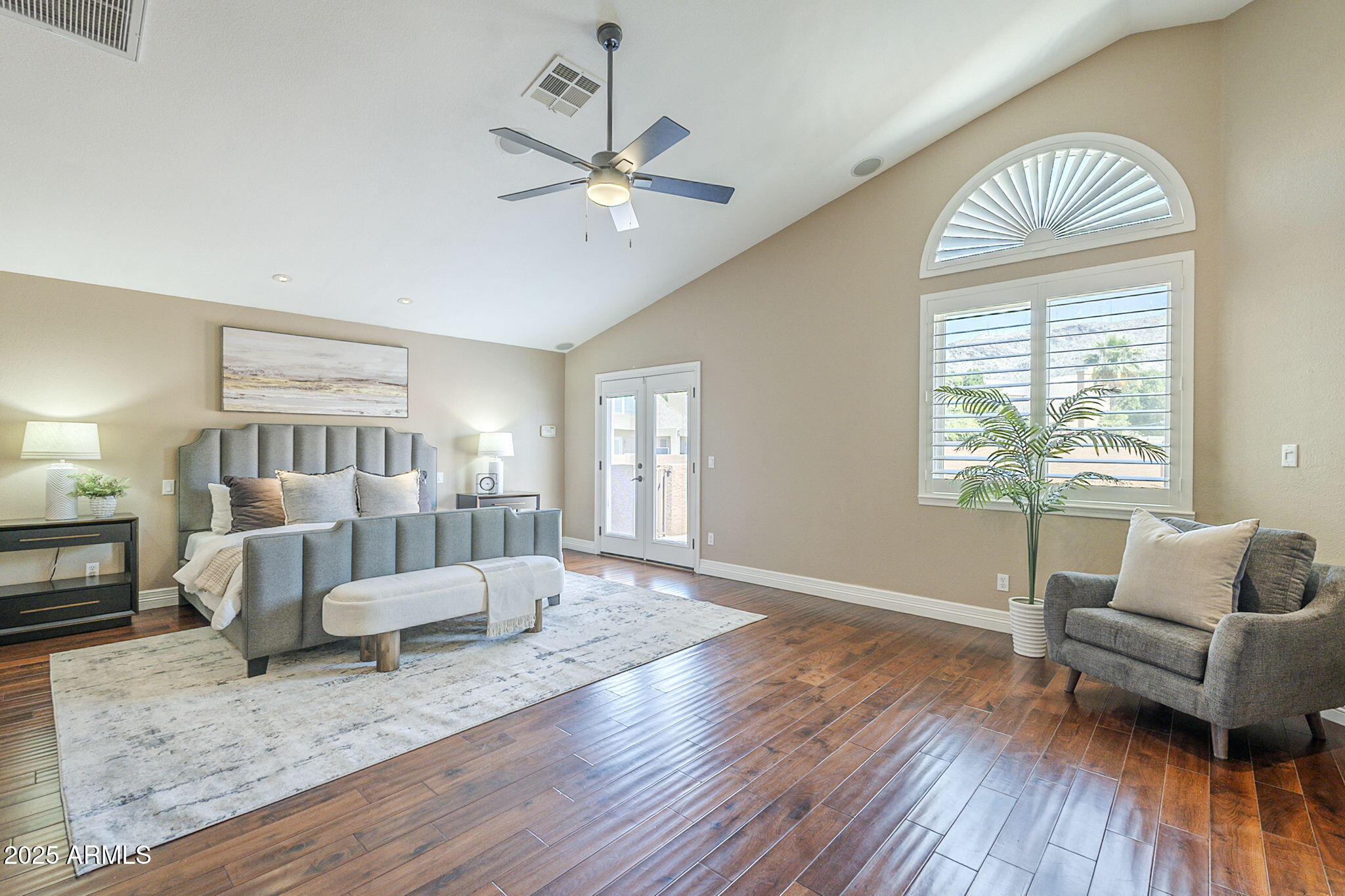 768 E MOUNTAIN SKY Avenue