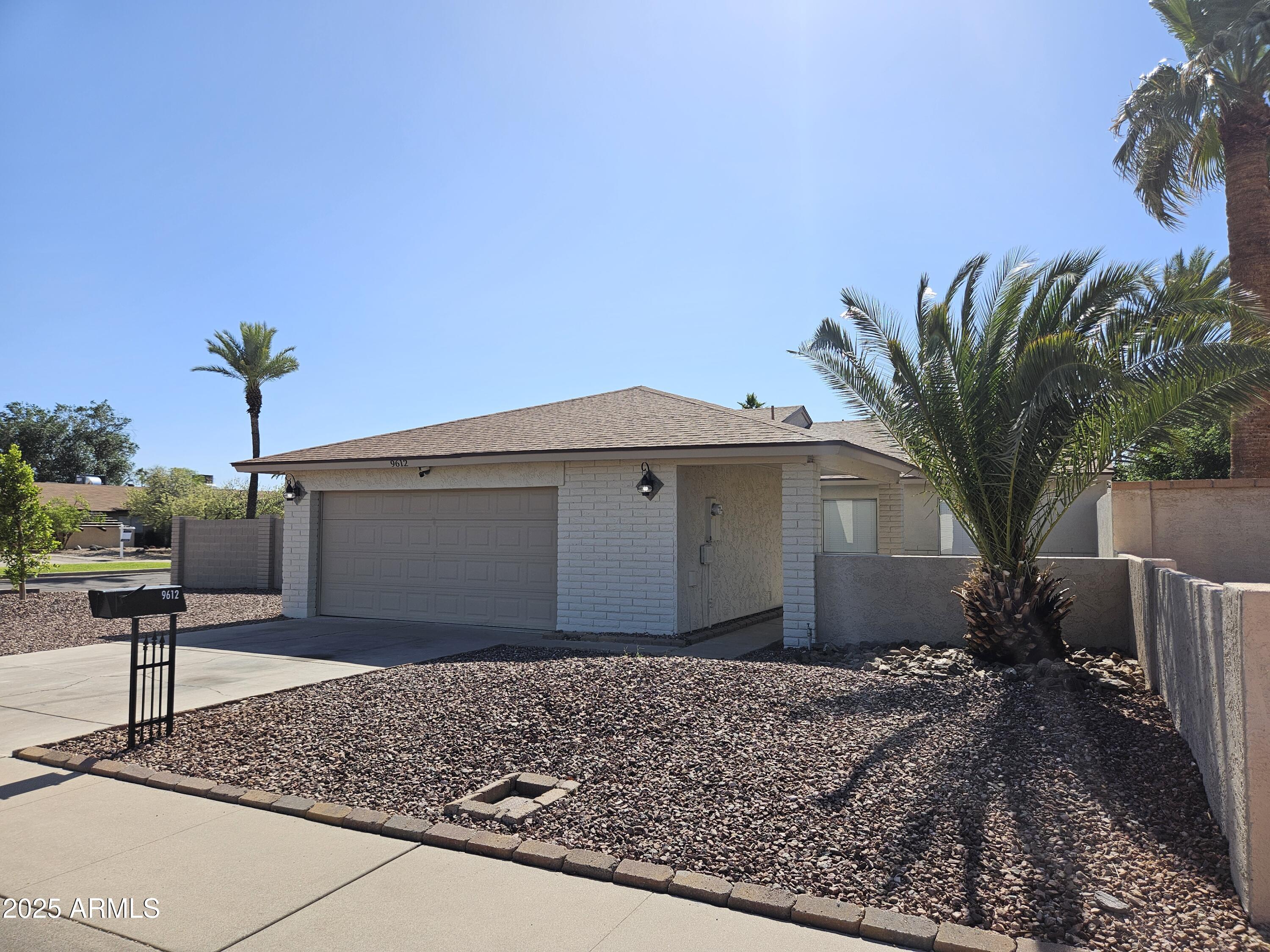 9612 N 52ND Drive