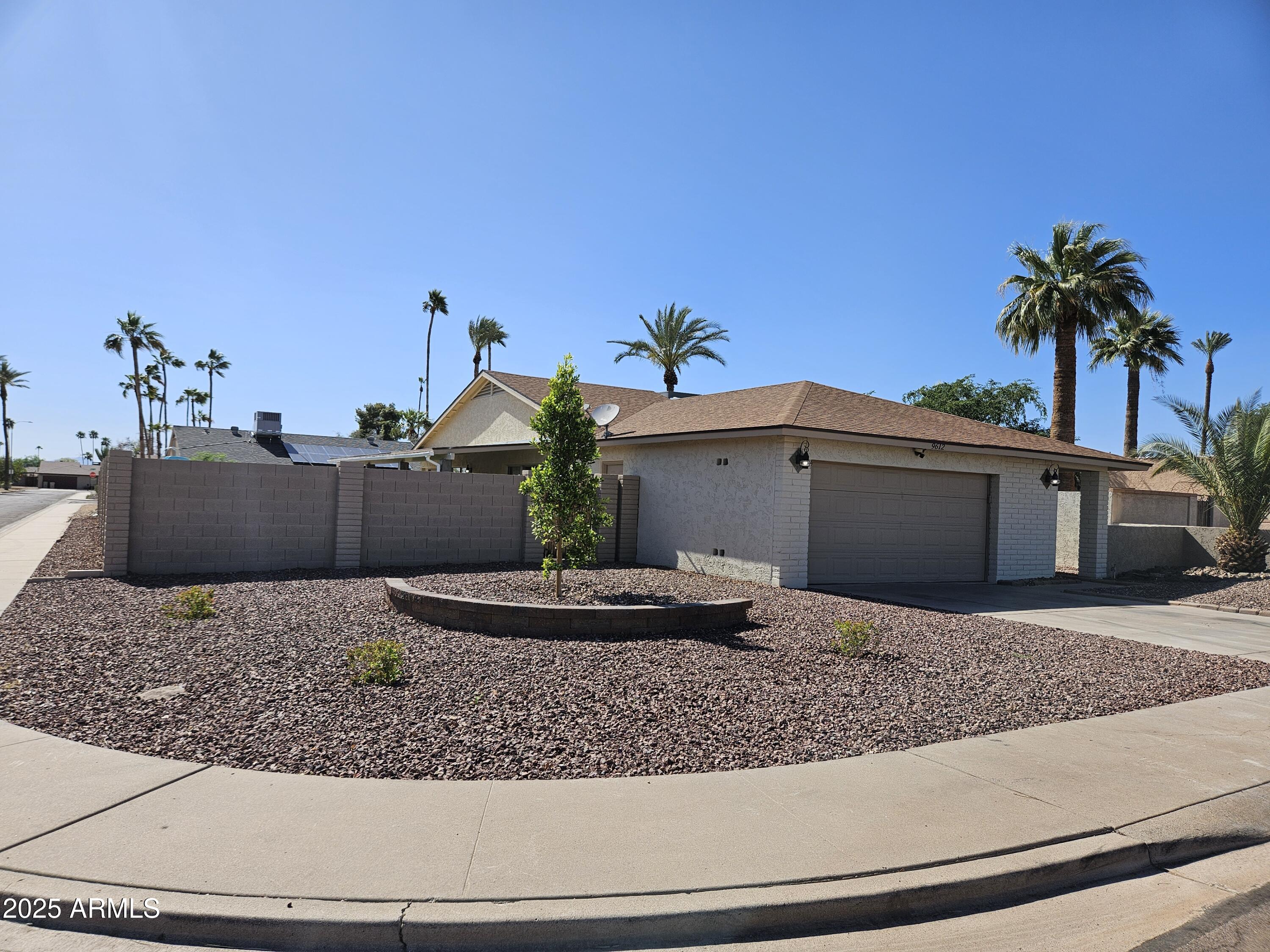 9612 N 52ND Drive