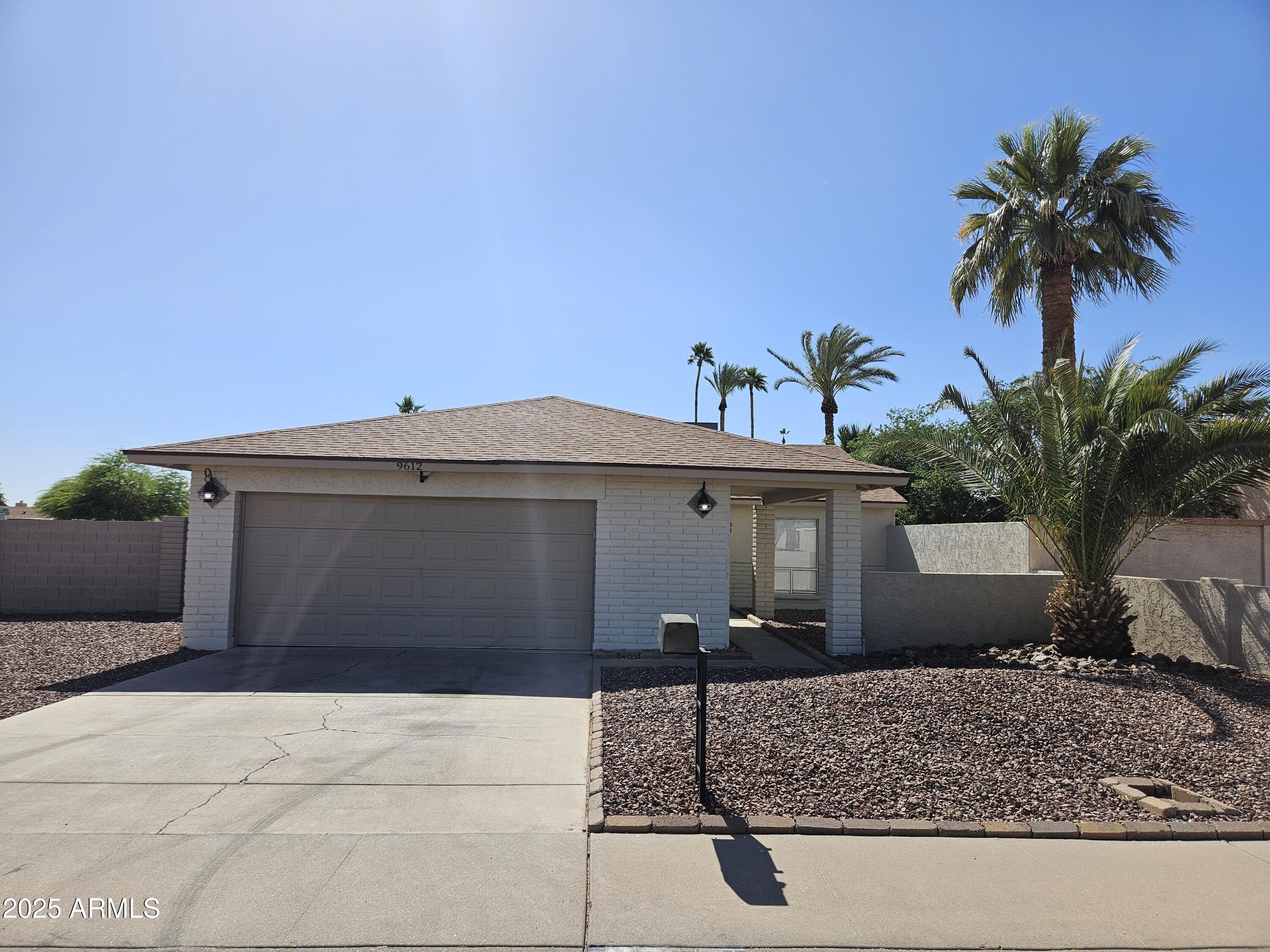 9612 N 52ND Drive