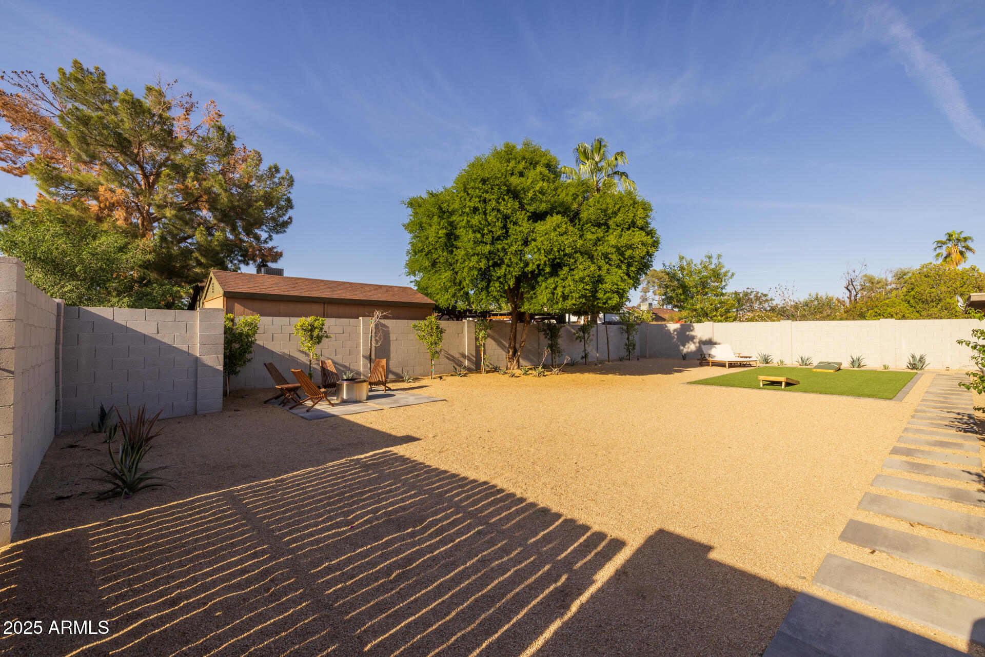 300 E MOORE Avenue