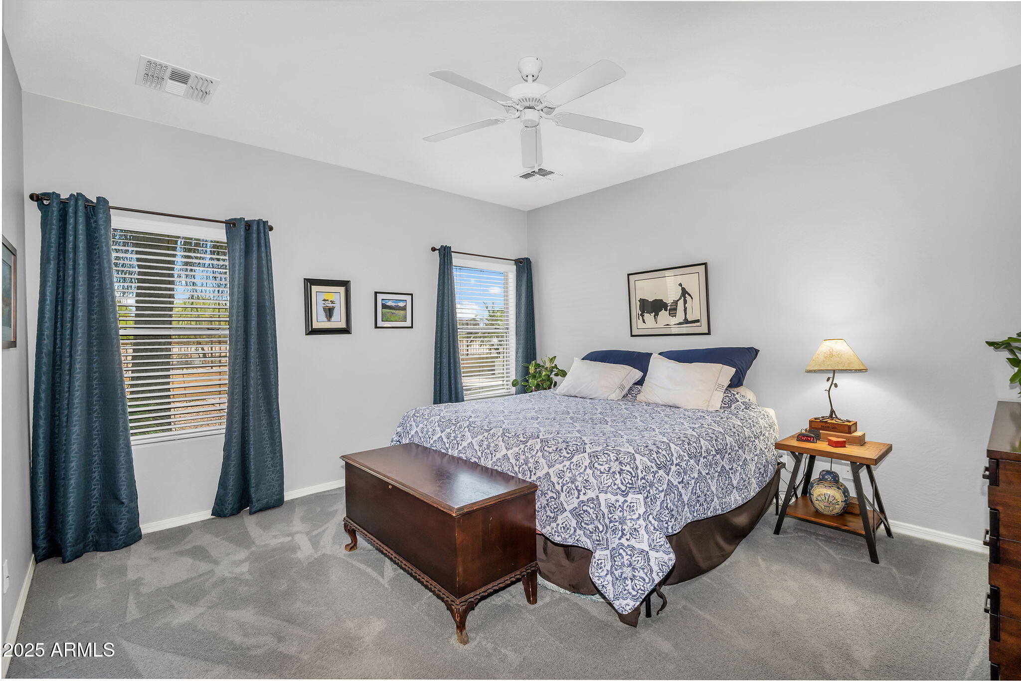 1081 W STEPHANIE Lane