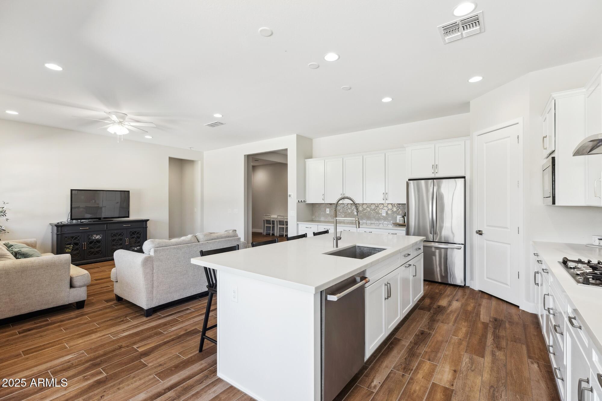 20606 E AVENIDA DEL VALLE Court