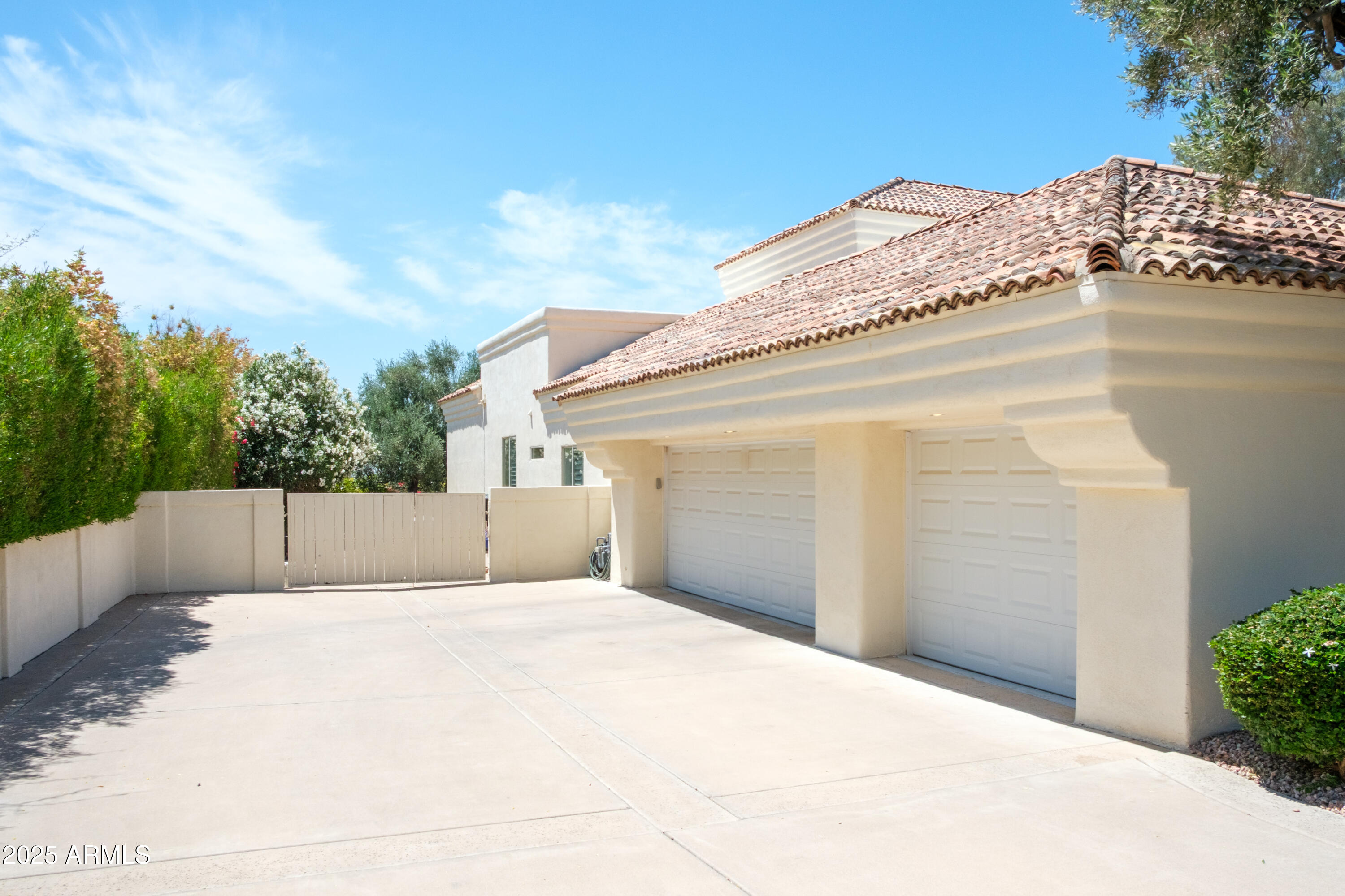 10800 E CACTUS Road 34