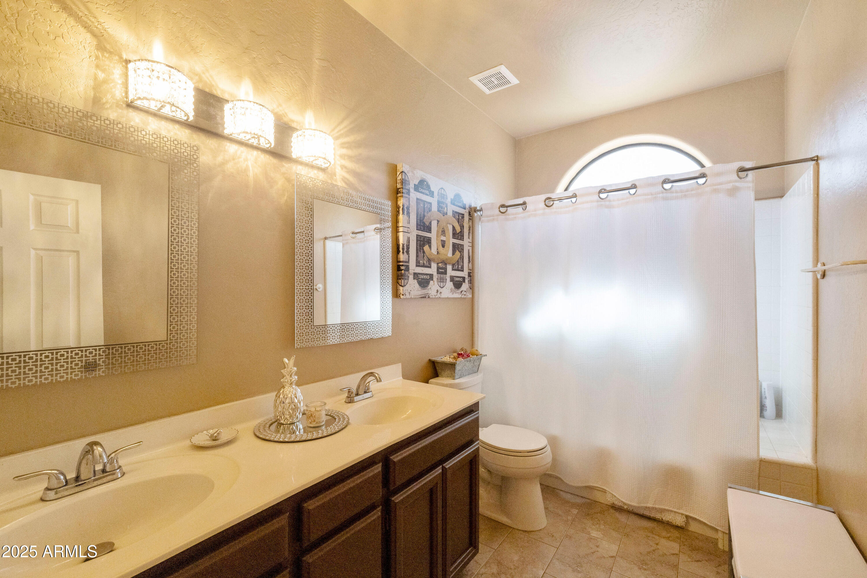 3538 E Squawbush Place