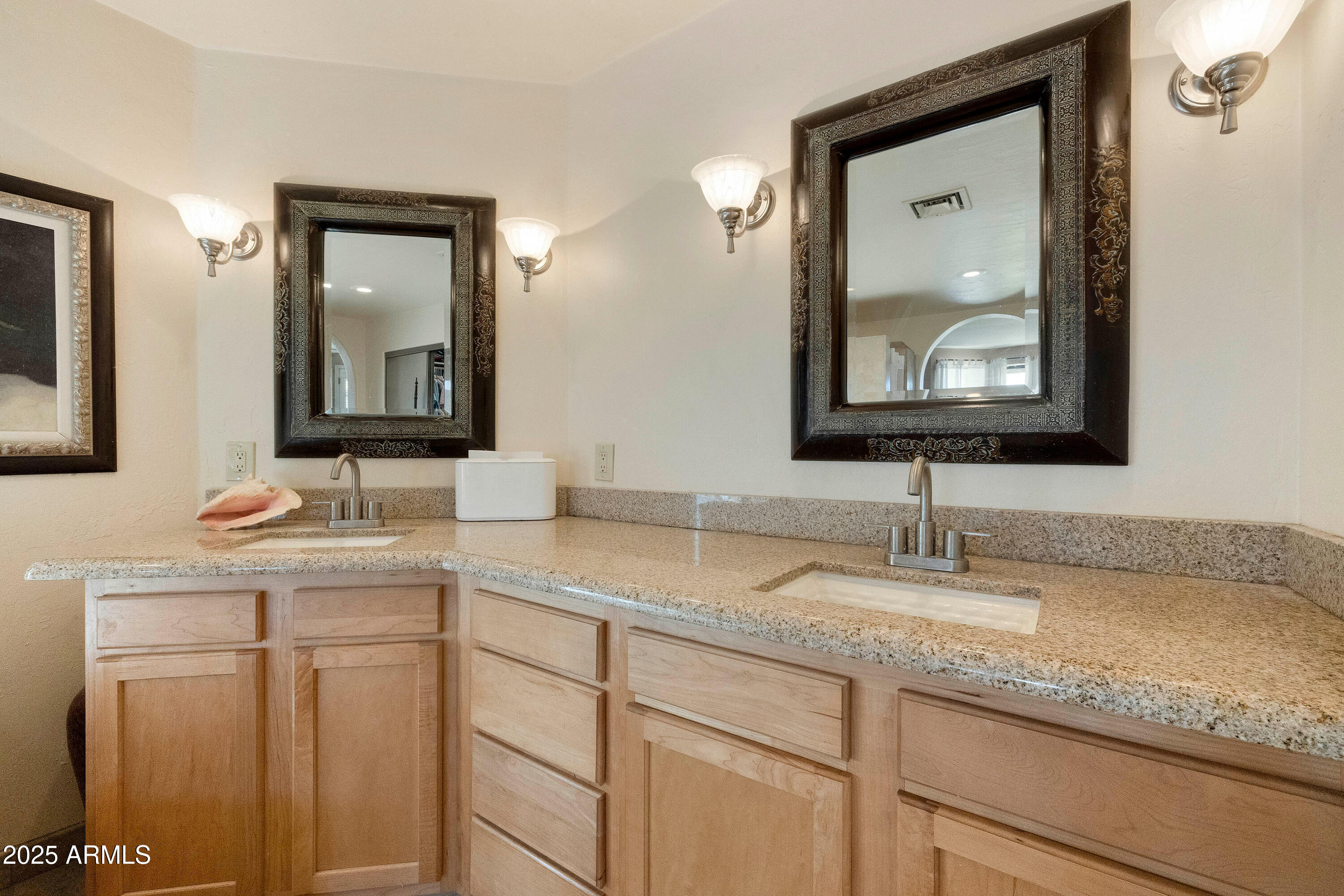 3538 E Squawbush Place