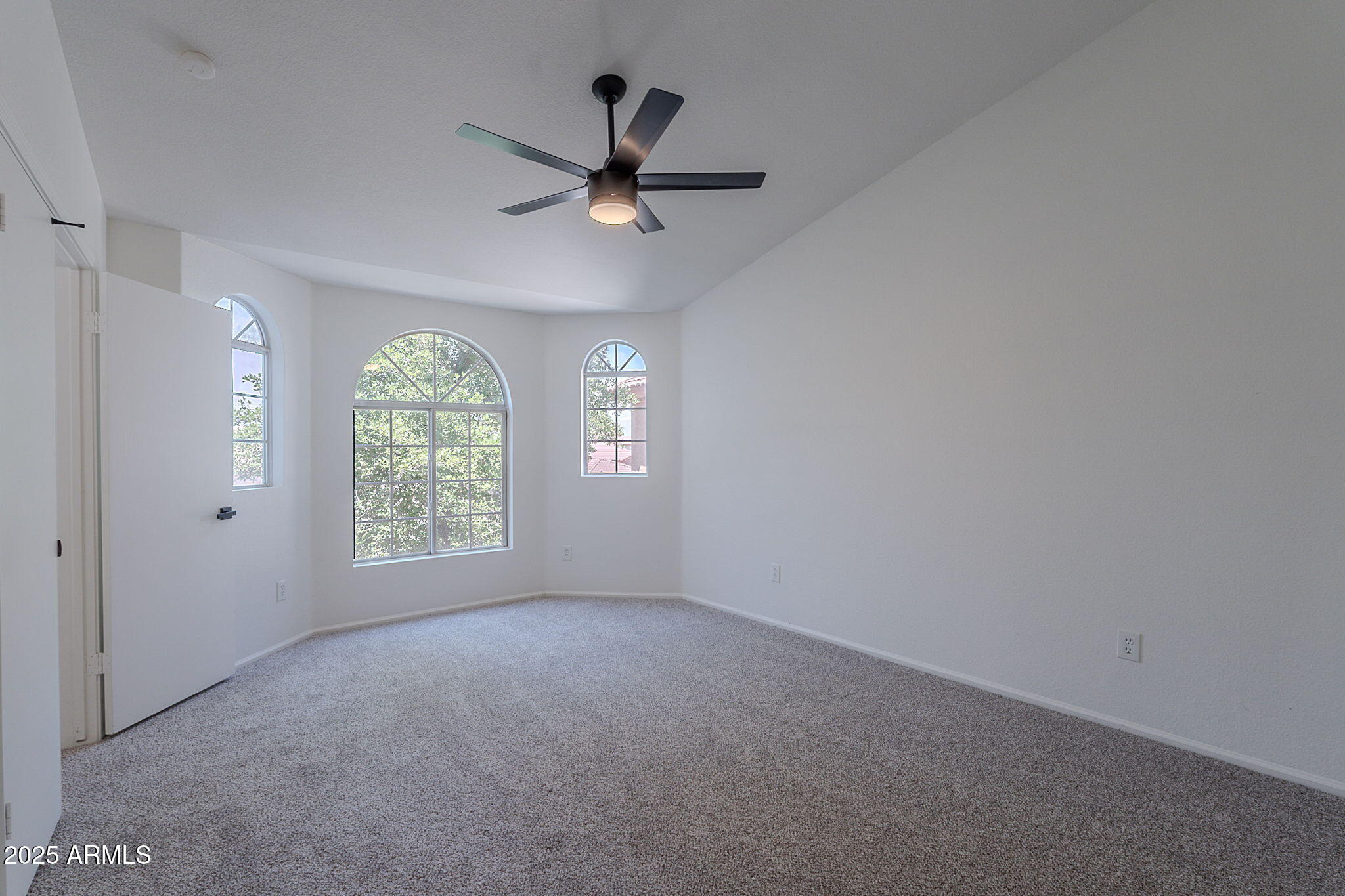 3233 E SEQUOIA Drive