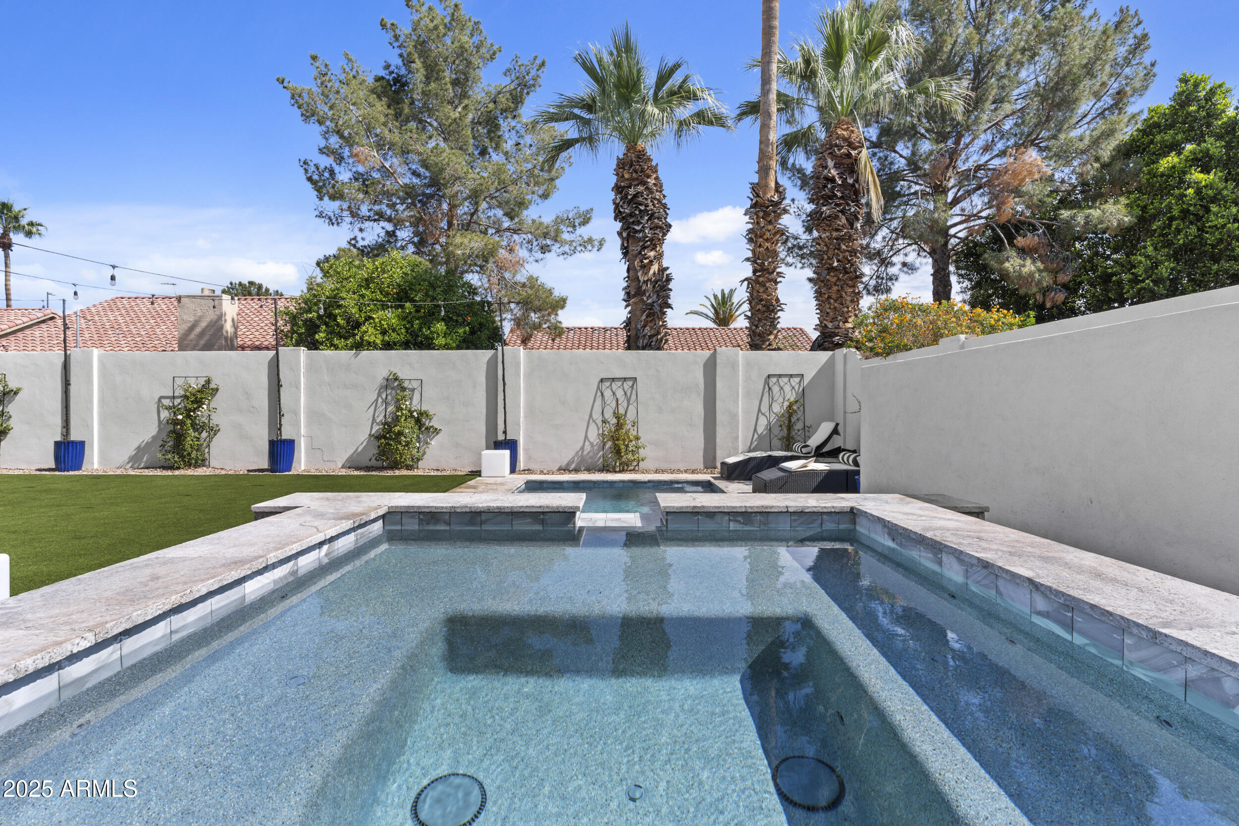 1508 E LEXINGTON Avenue