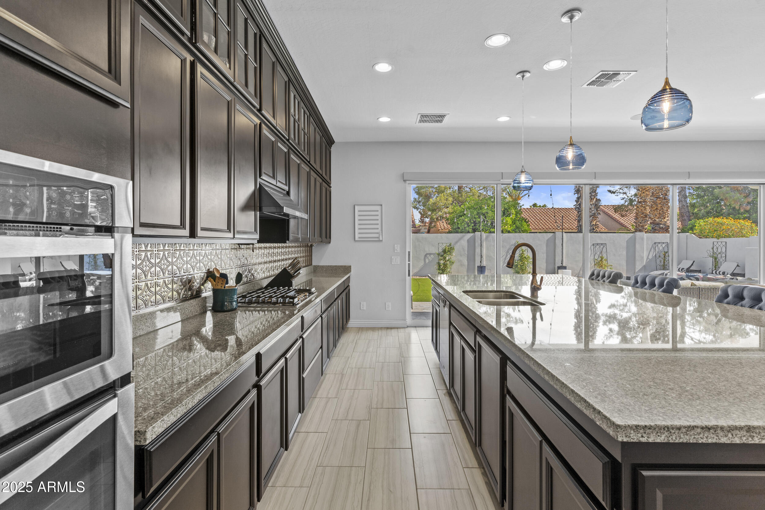 1508 E LEXINGTON Avenue