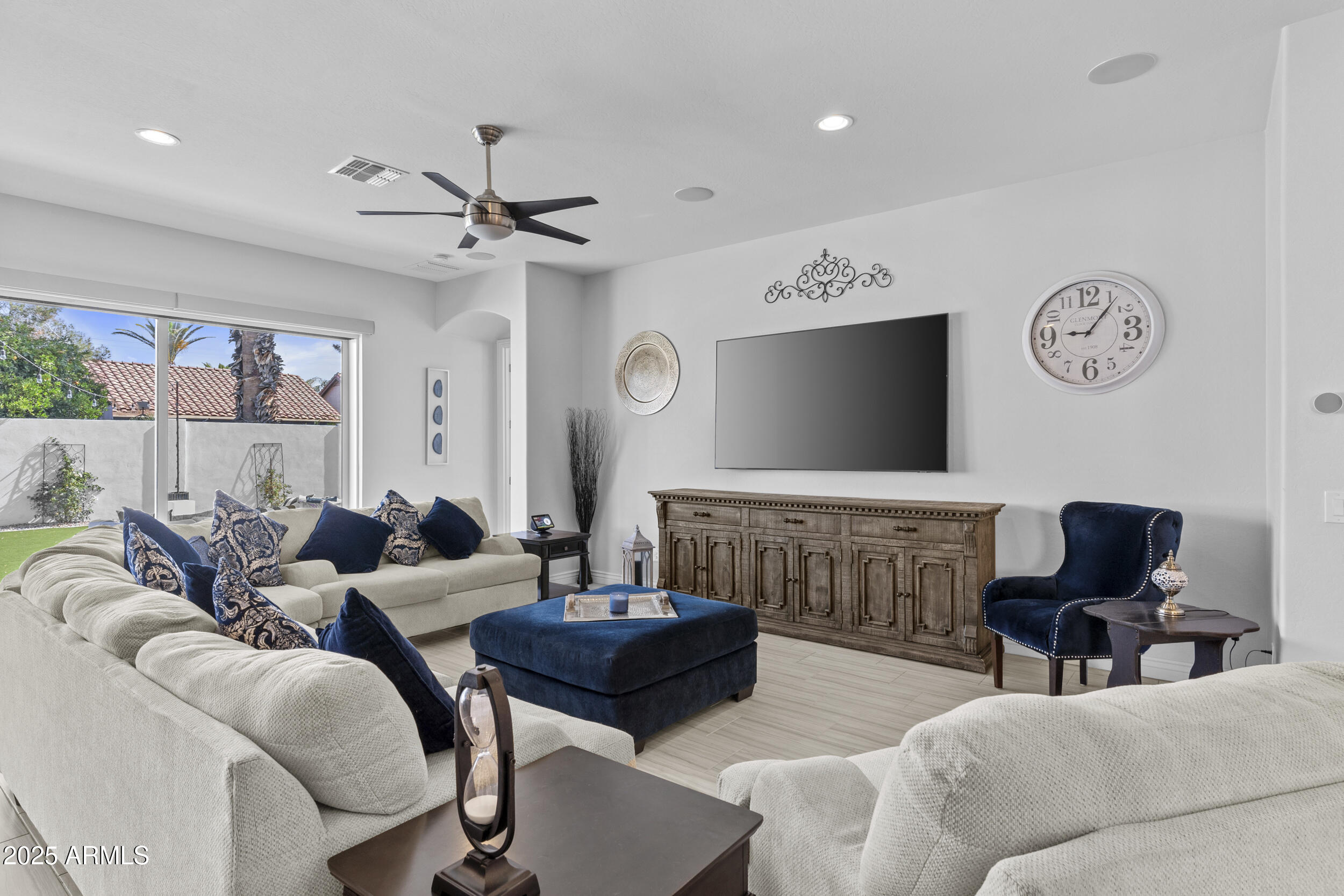 1508 E LEXINGTON Avenue