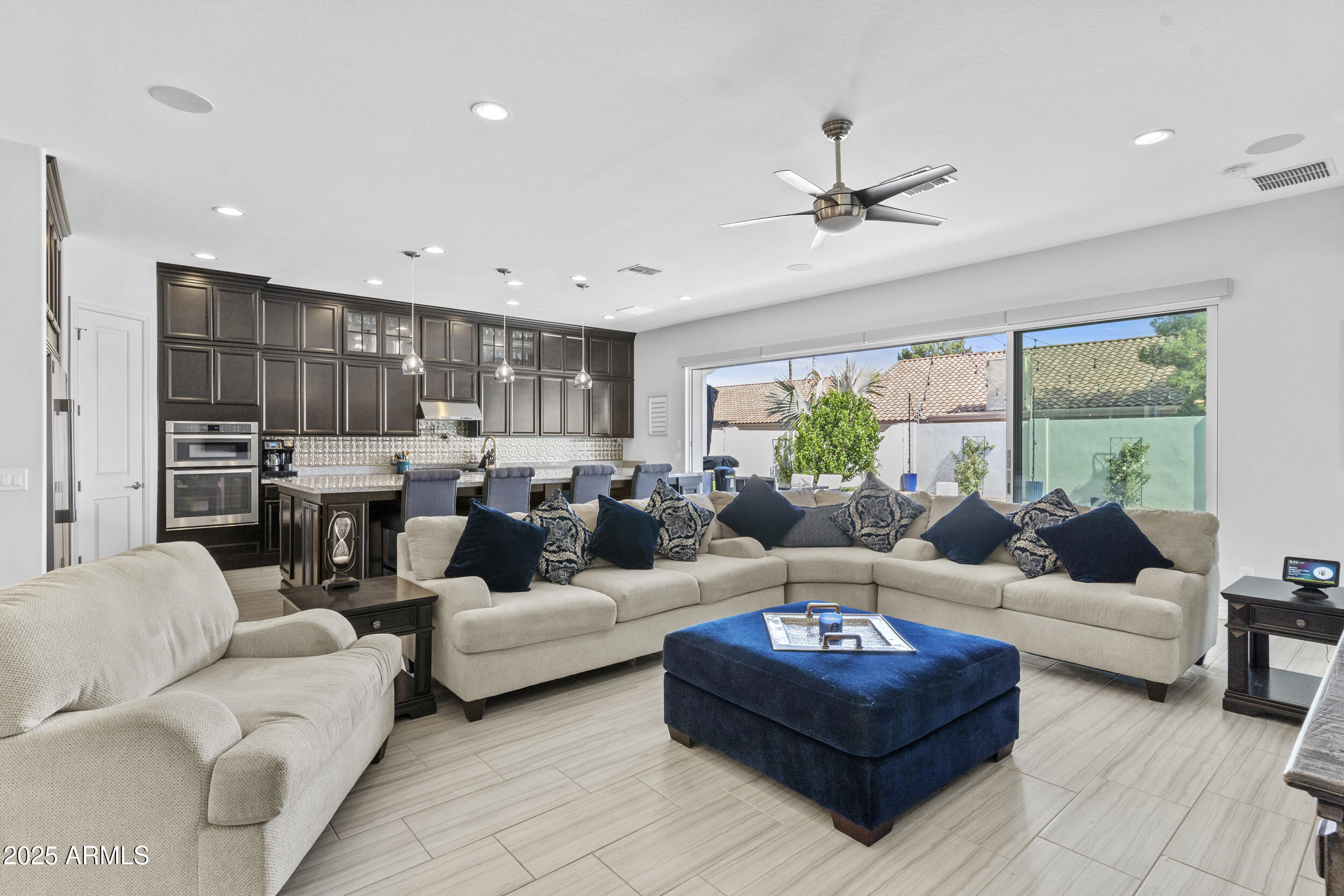 1508 E LEXINGTON Avenue