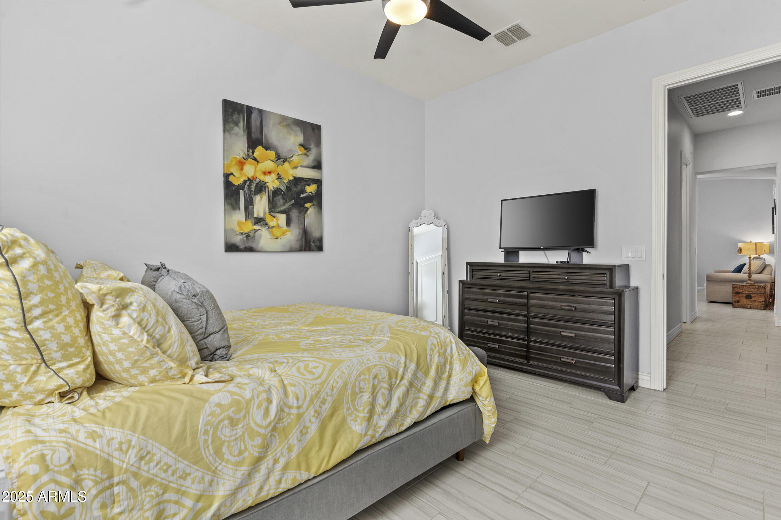 1508 E LEXINGTON Avenue