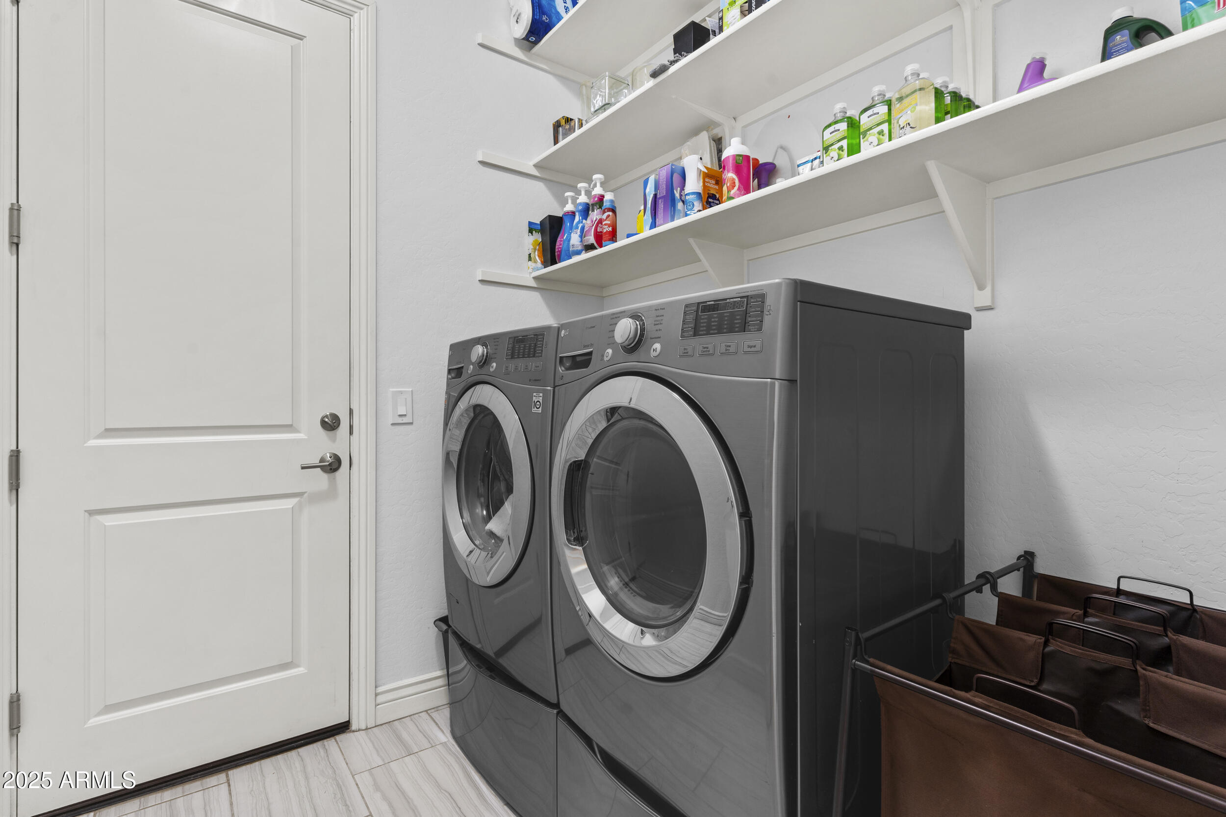 1508 E LEXINGTON Avenue