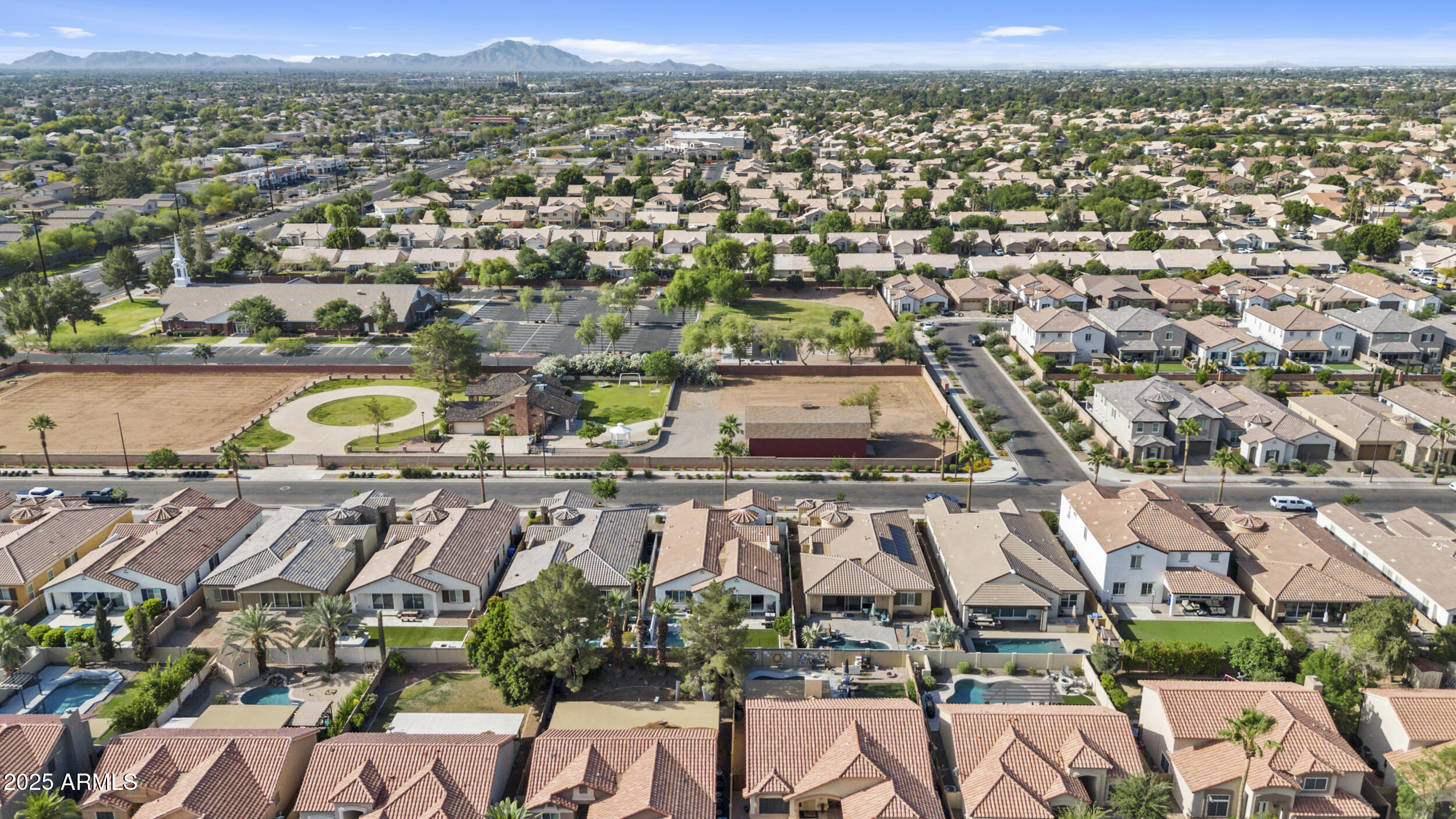 1508 E LEXINGTON Avenue