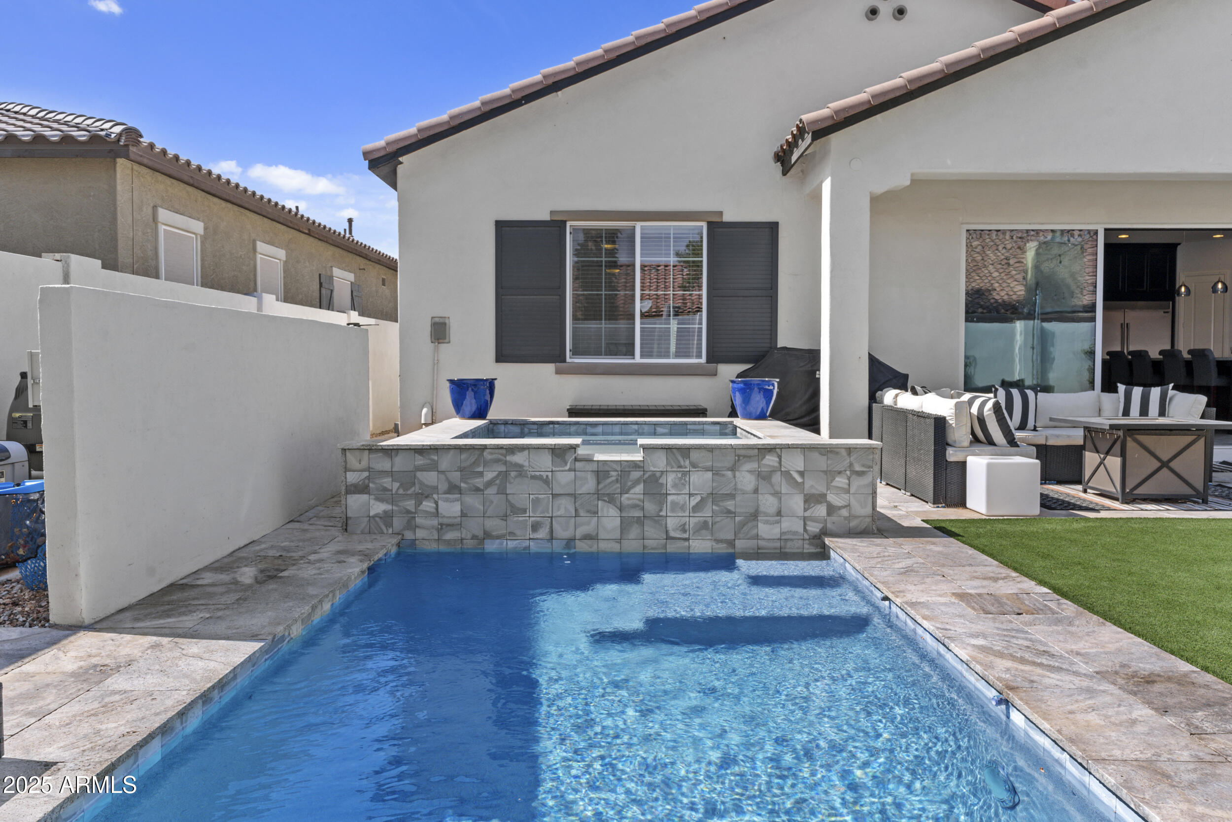 1508 E LEXINGTON Avenue