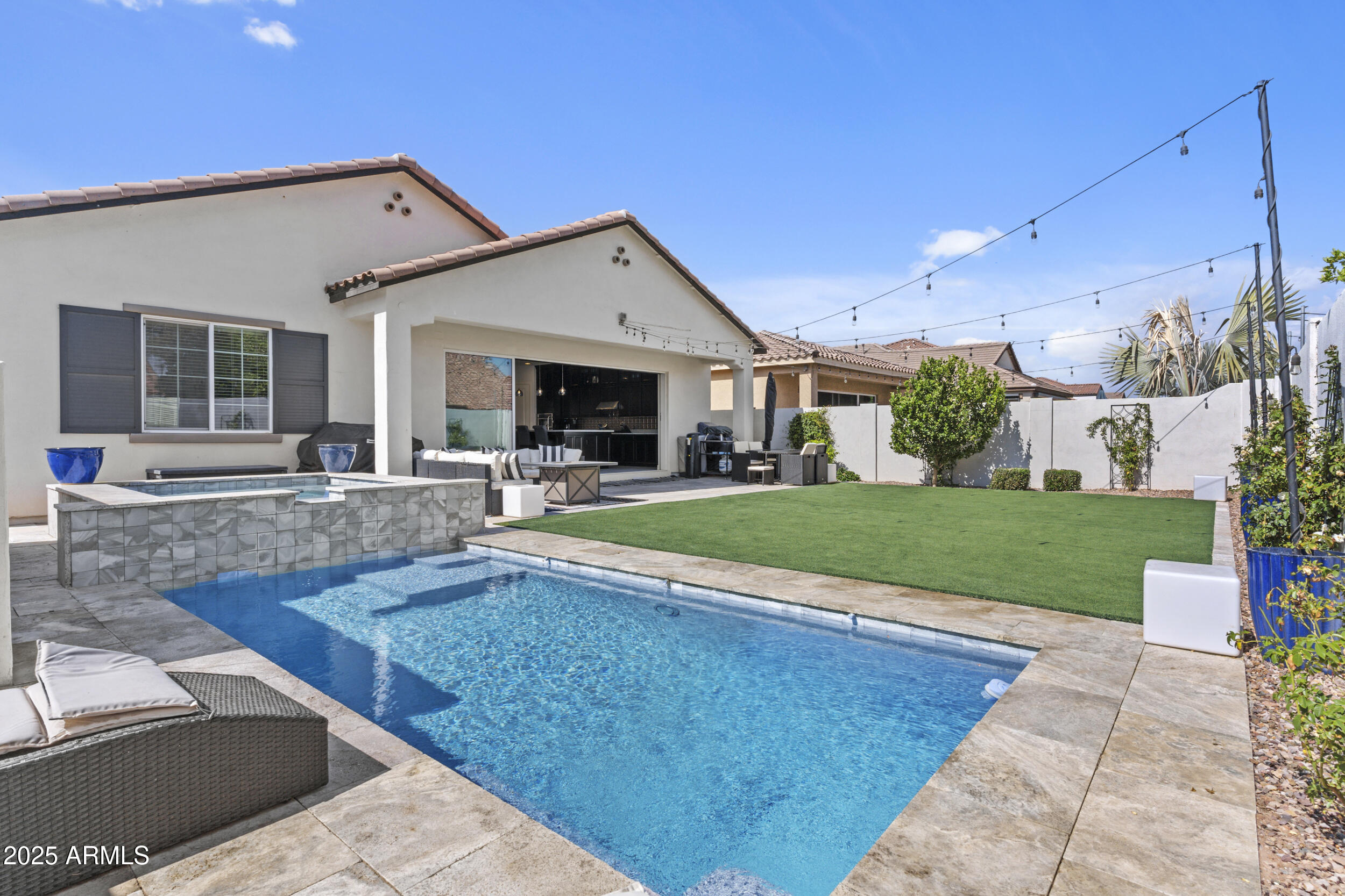 1508 E LEXINGTON Avenue