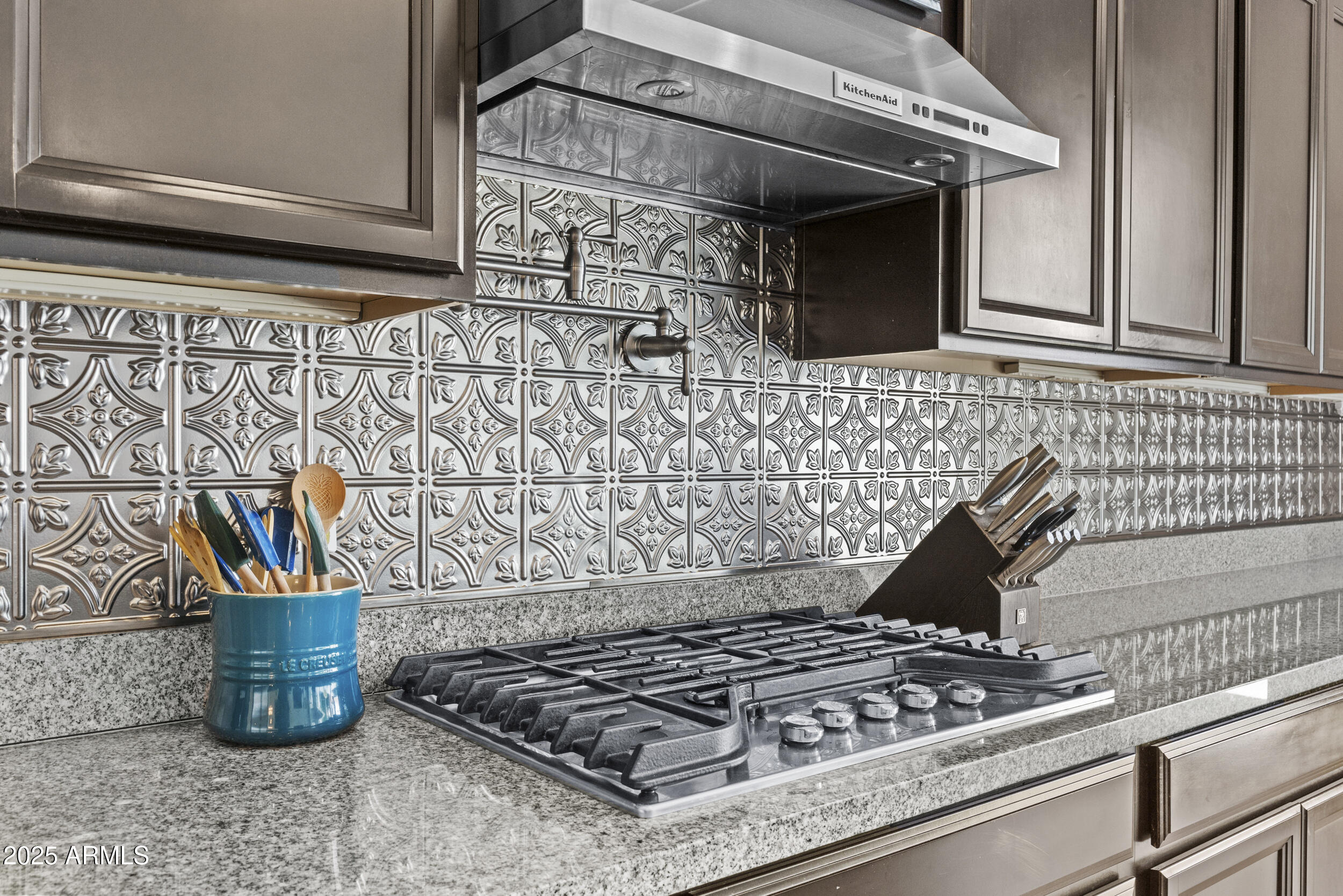 1508 E LEXINGTON Avenue