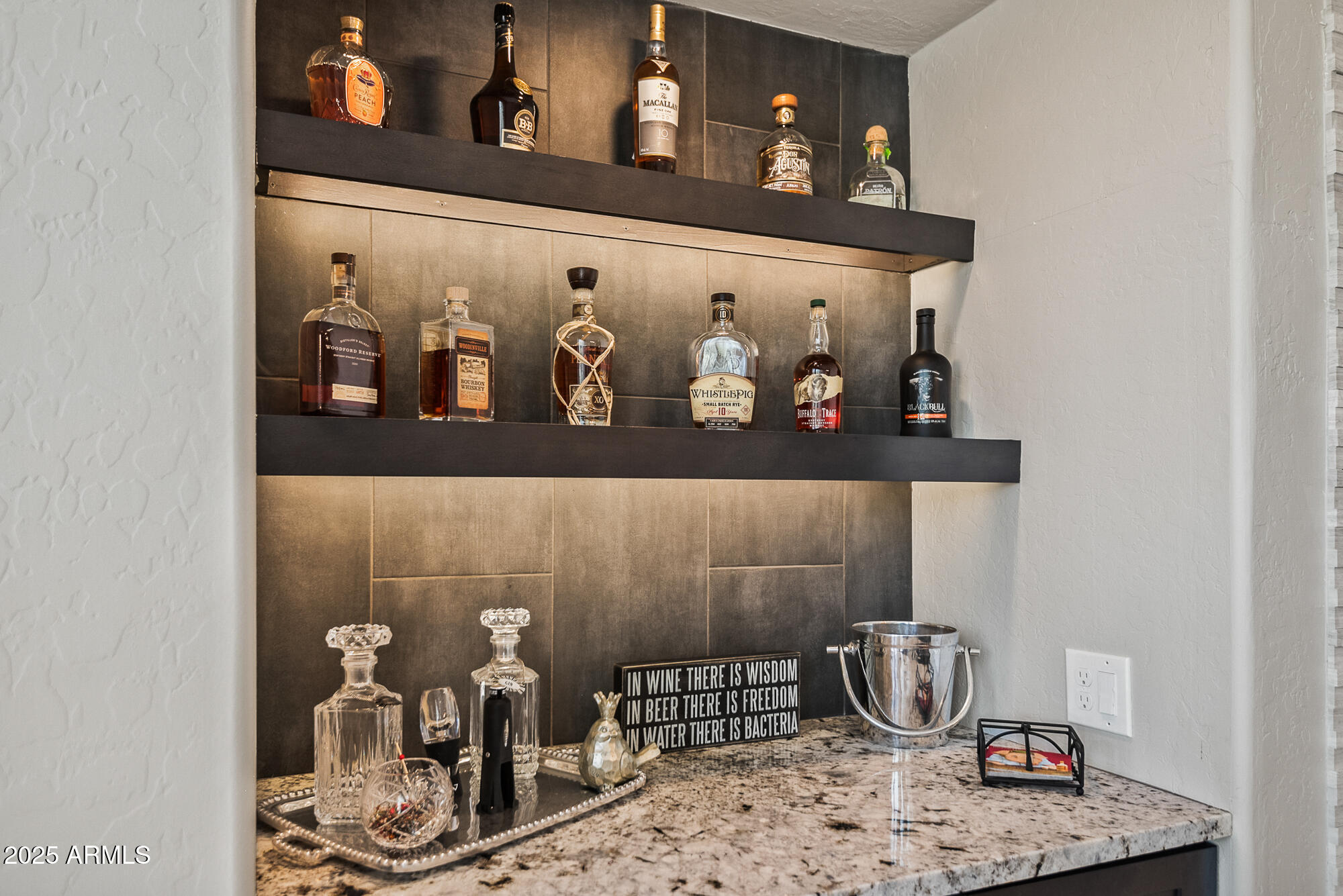 41731 N ROLLING GREEN Way