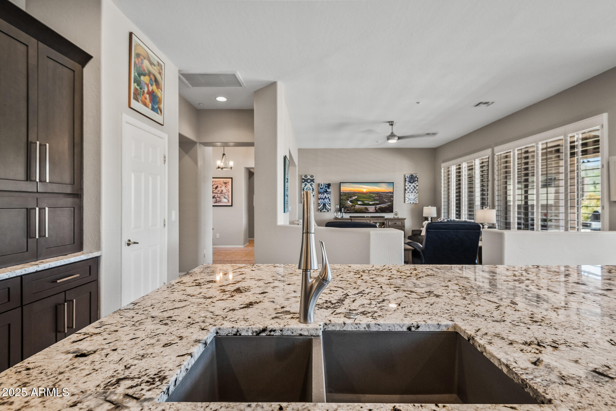 41731 N ROLLING GREEN Way