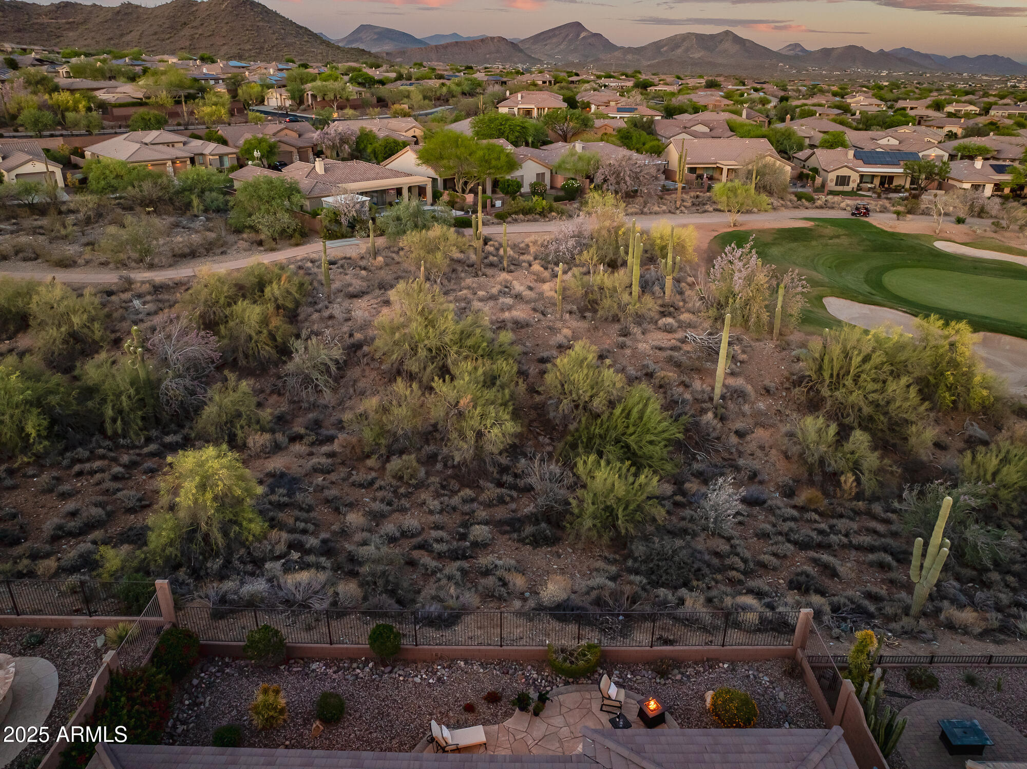 41731 N ROLLING GREEN Way