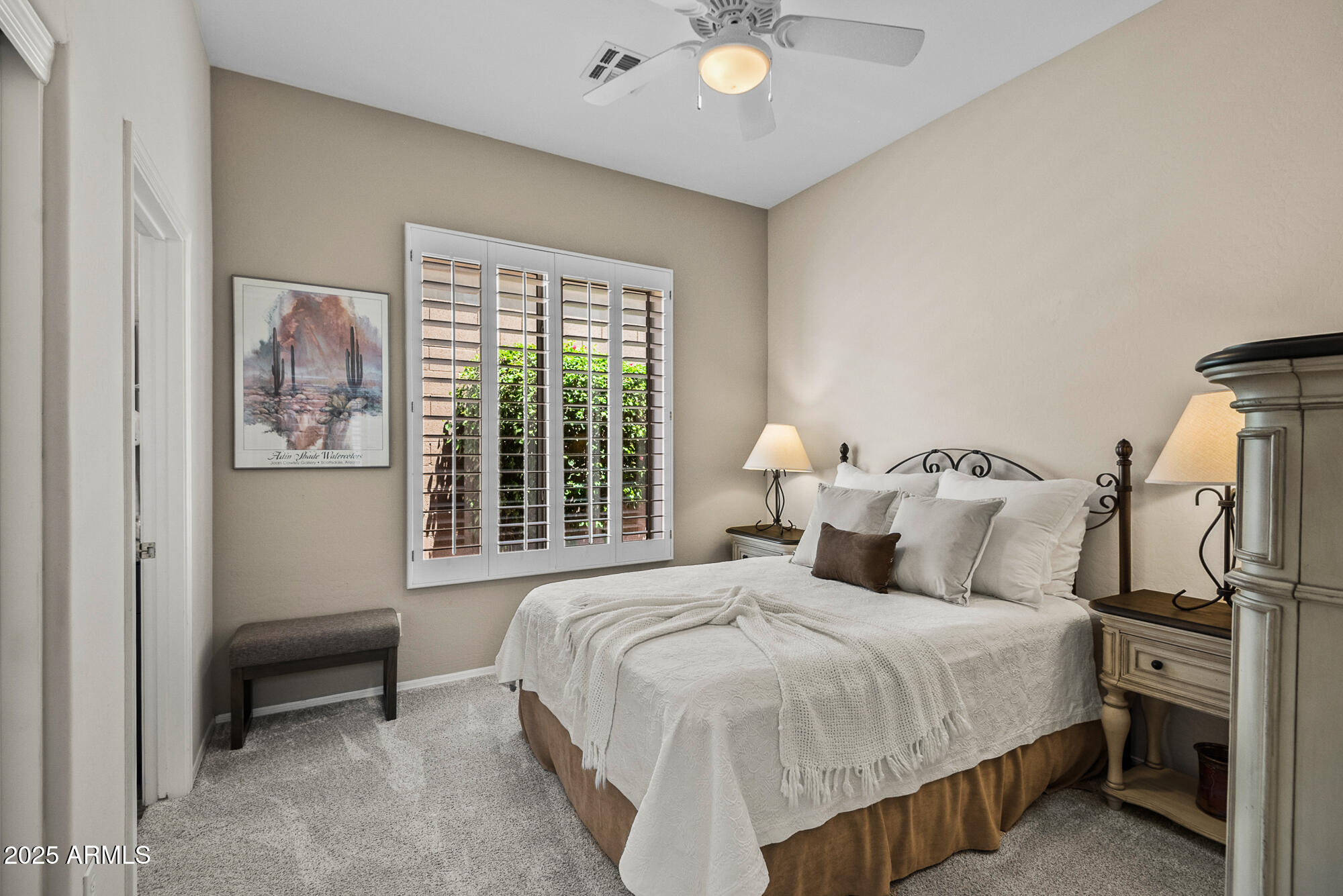 41731 N ROLLING GREEN Way