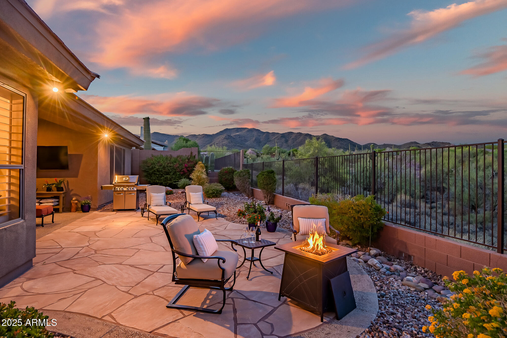 41731 N ROLLING GREEN Way