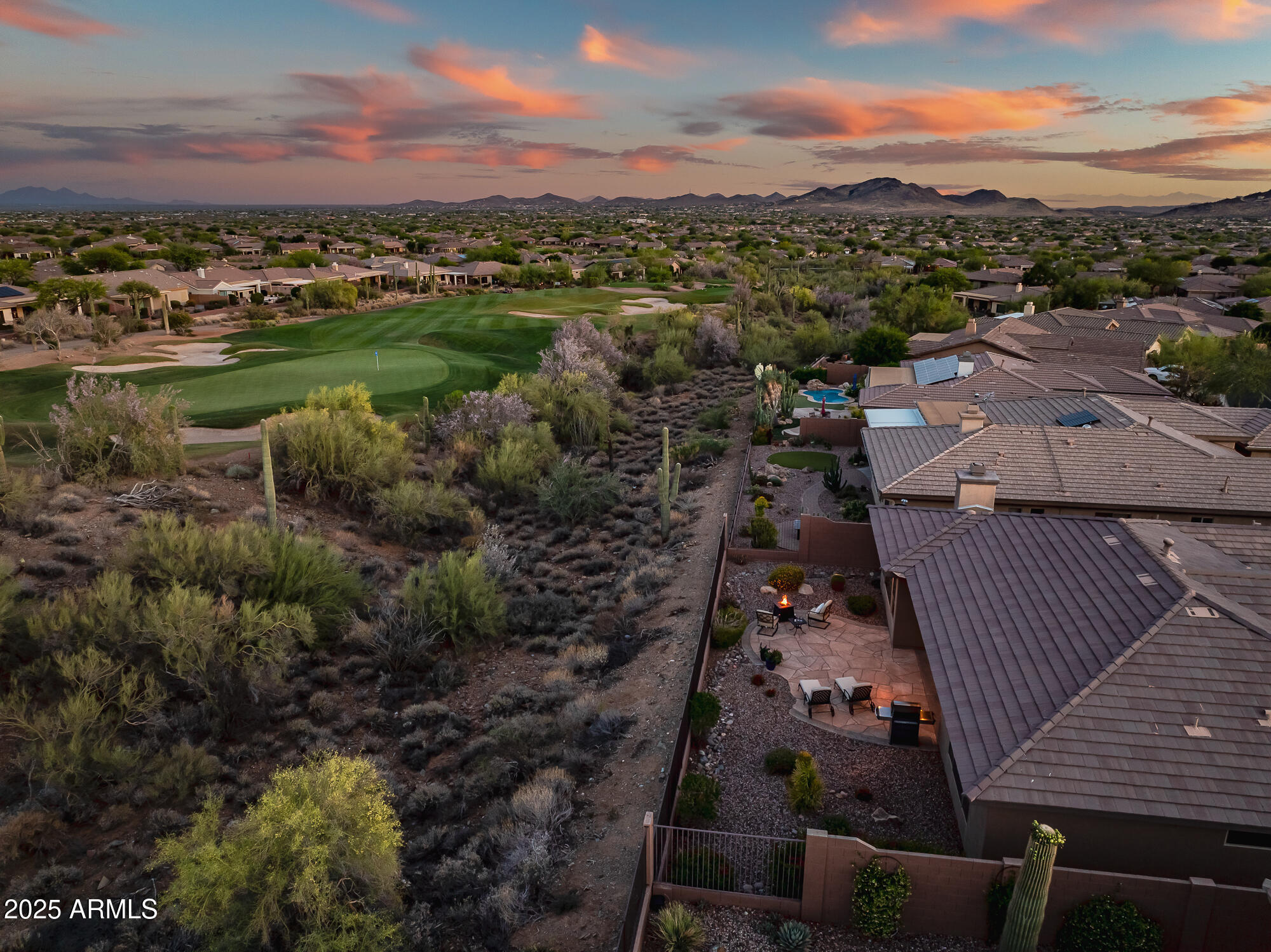 41731 N ROLLING GREEN Way