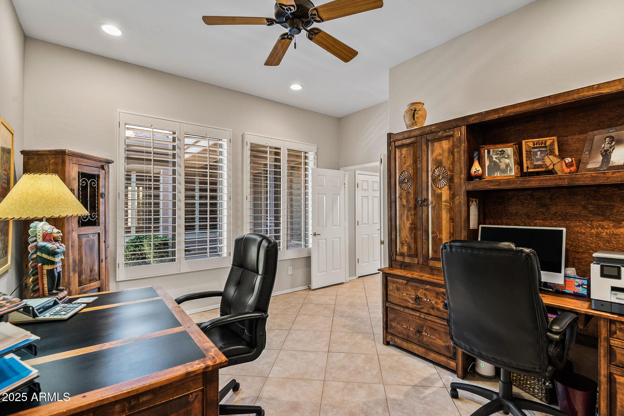 41731 N ROLLING GREEN Way