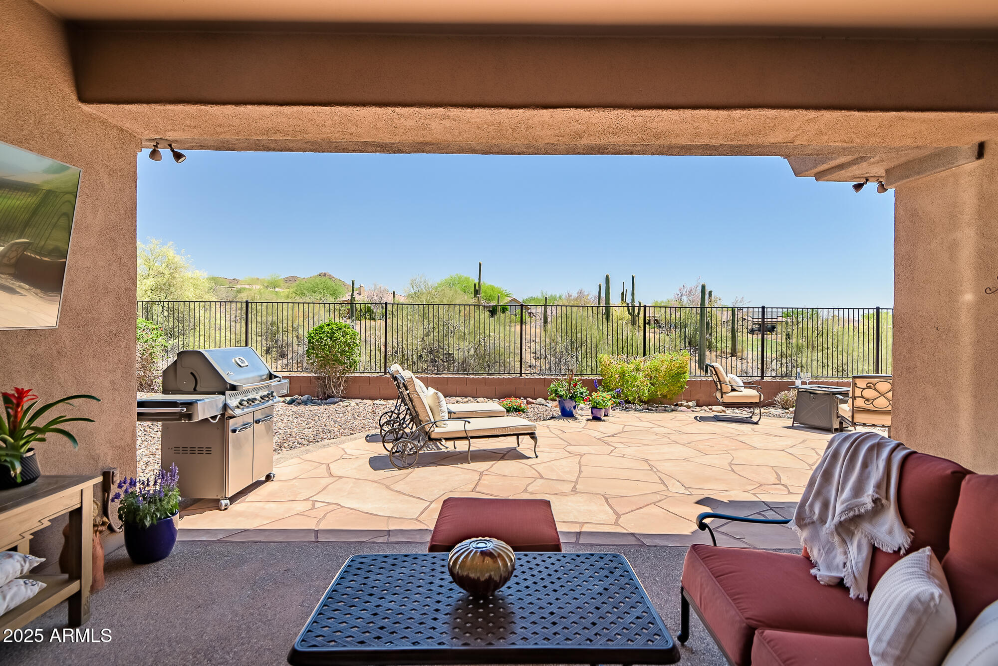 41731 N ROLLING GREEN Way