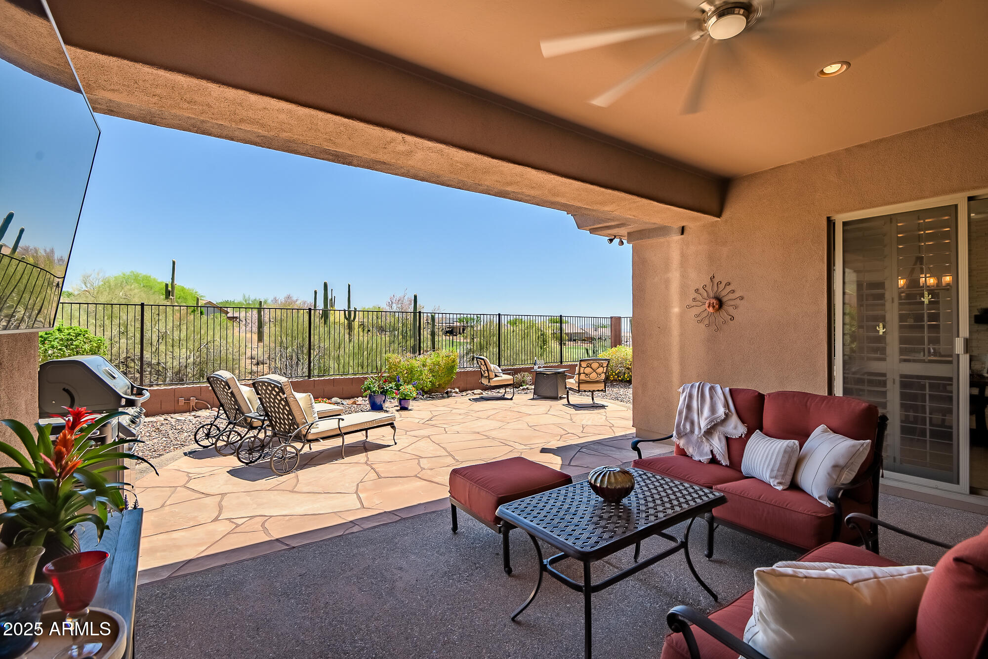 41731 N ROLLING GREEN Way