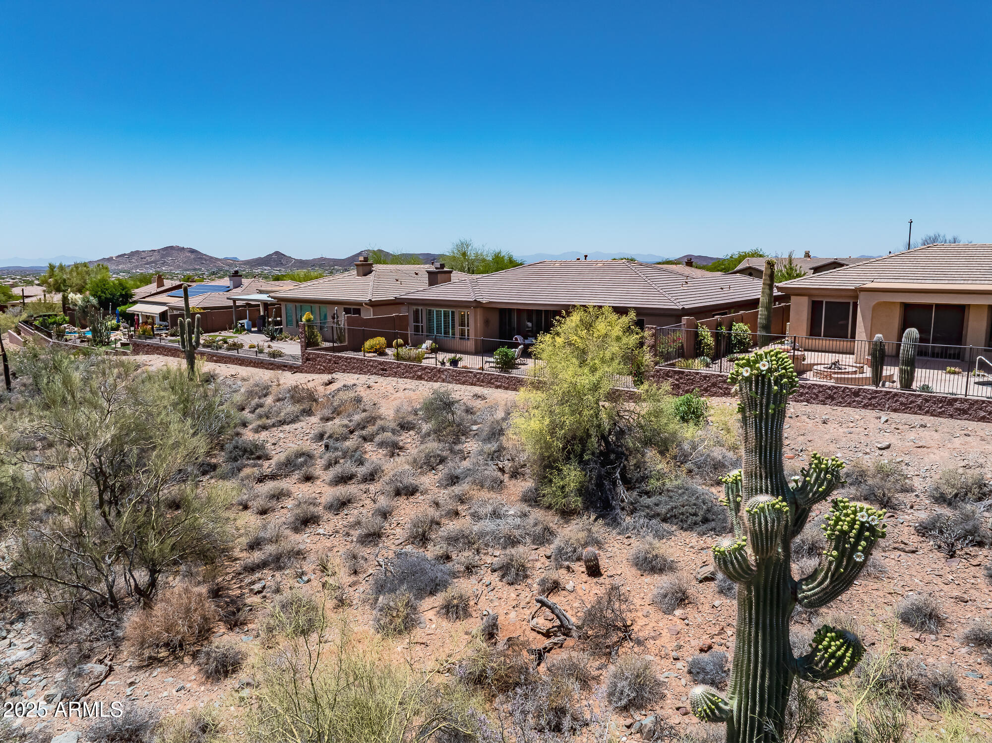 41731 N ROLLING GREEN Way