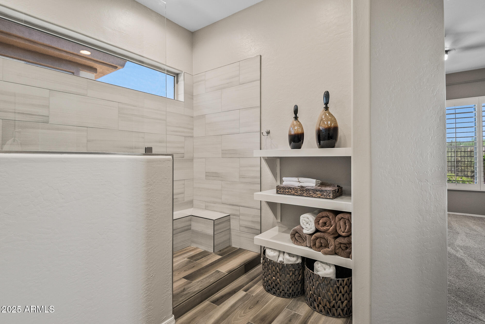 41731 N ROLLING GREEN Way