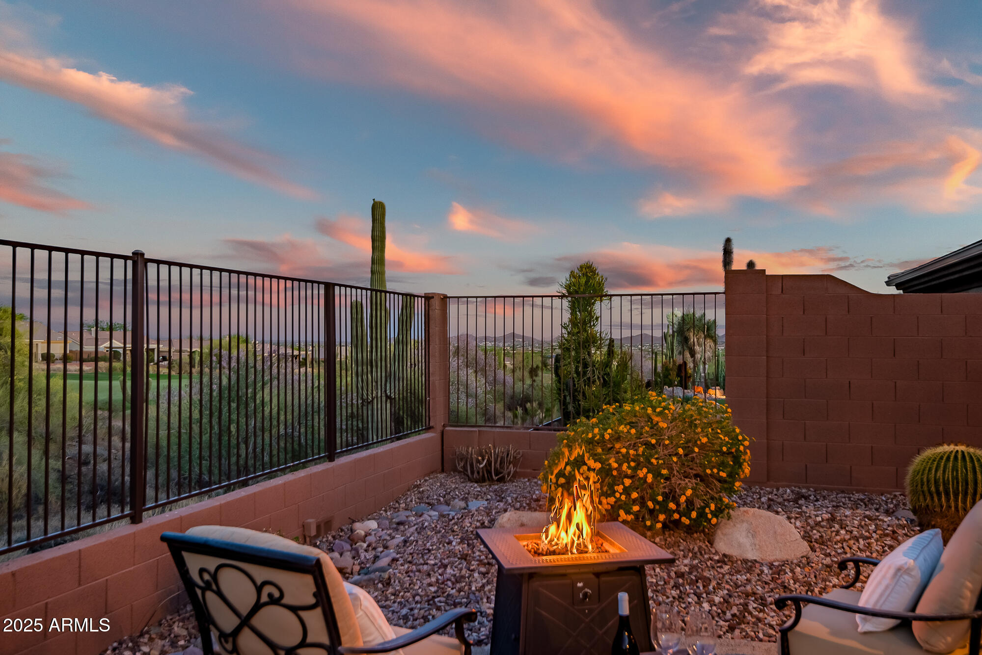 41731 N ROLLING GREEN Way