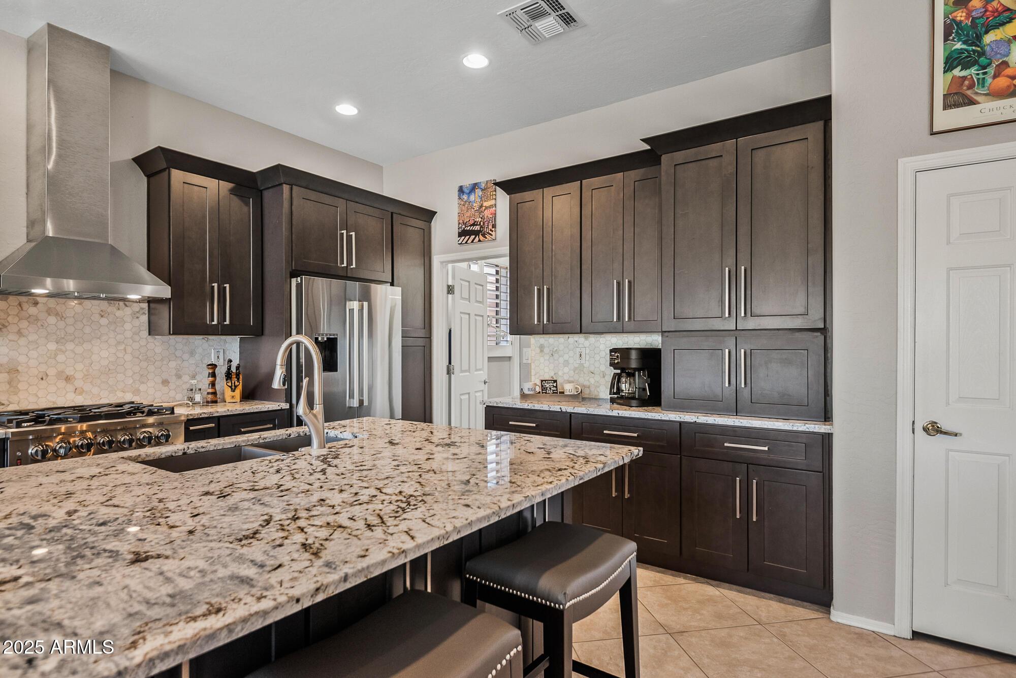 41731 N ROLLING GREEN Way