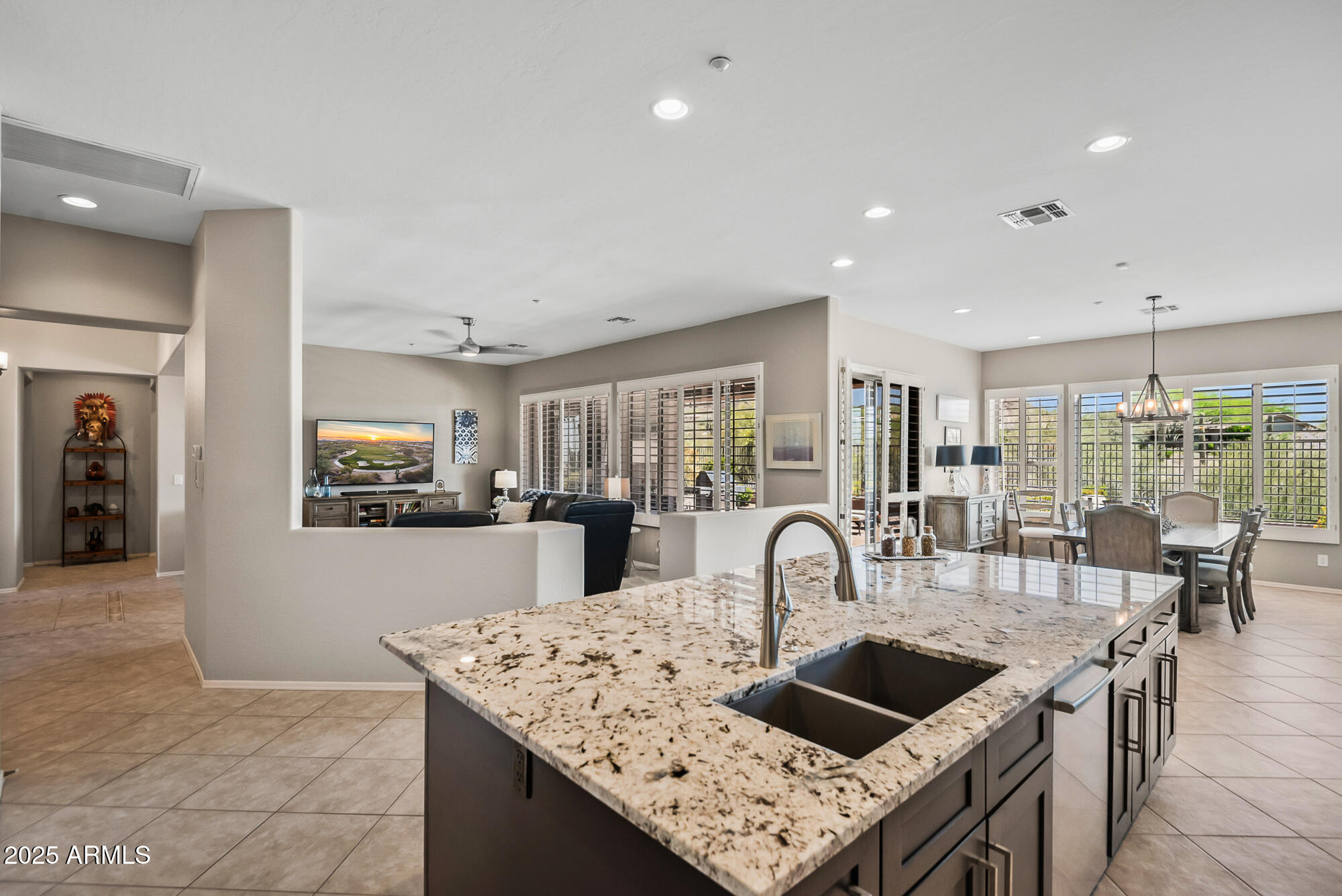 41731 N ROLLING GREEN Way