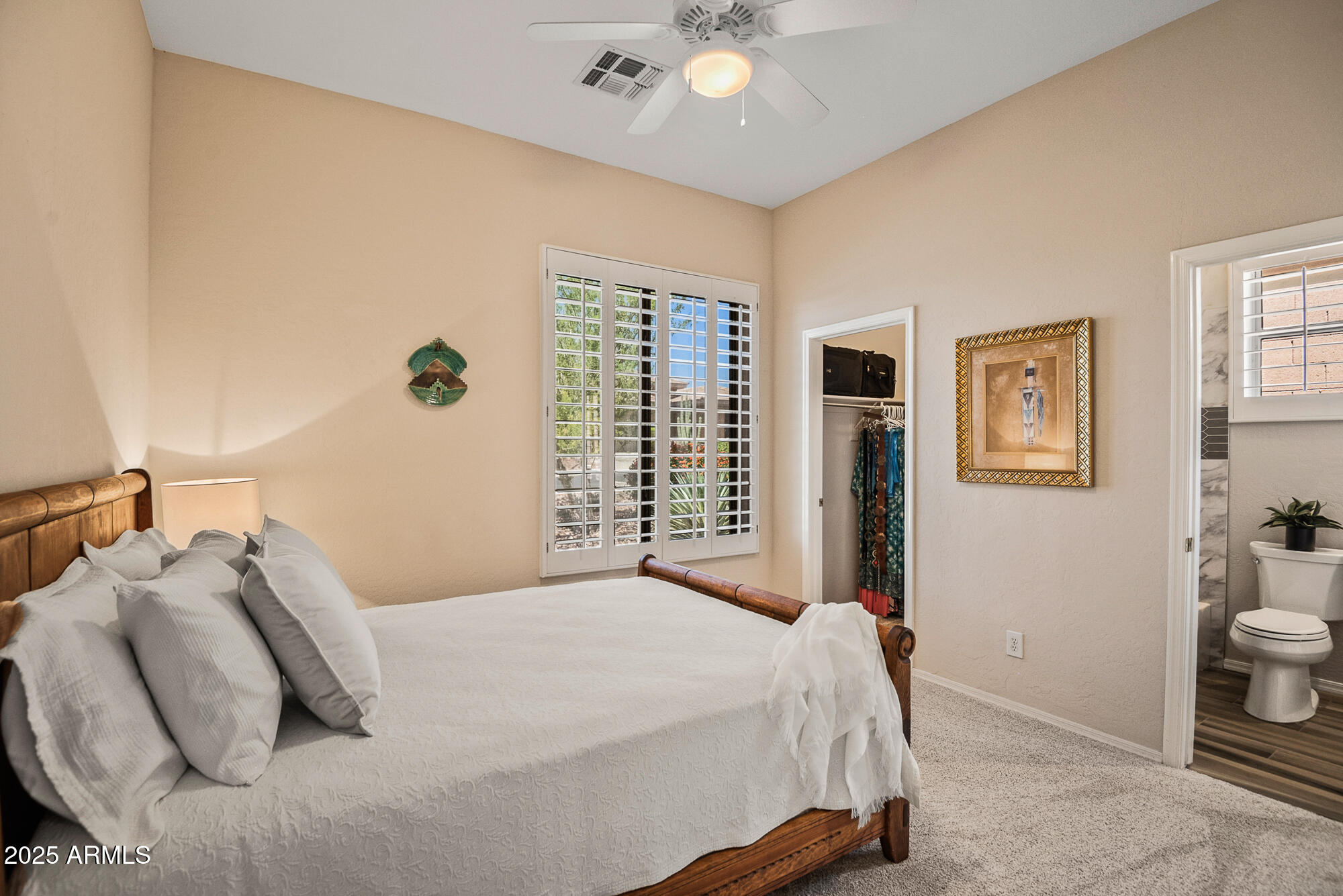 41731 N ROLLING GREEN Way