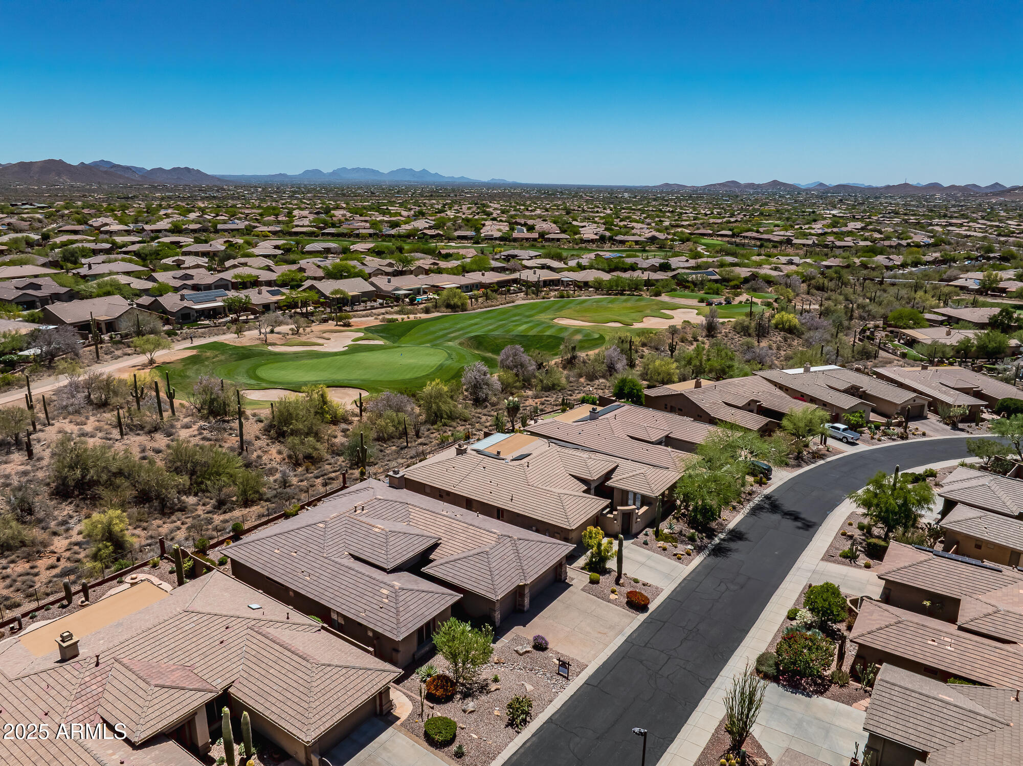 41731 N ROLLING GREEN Way