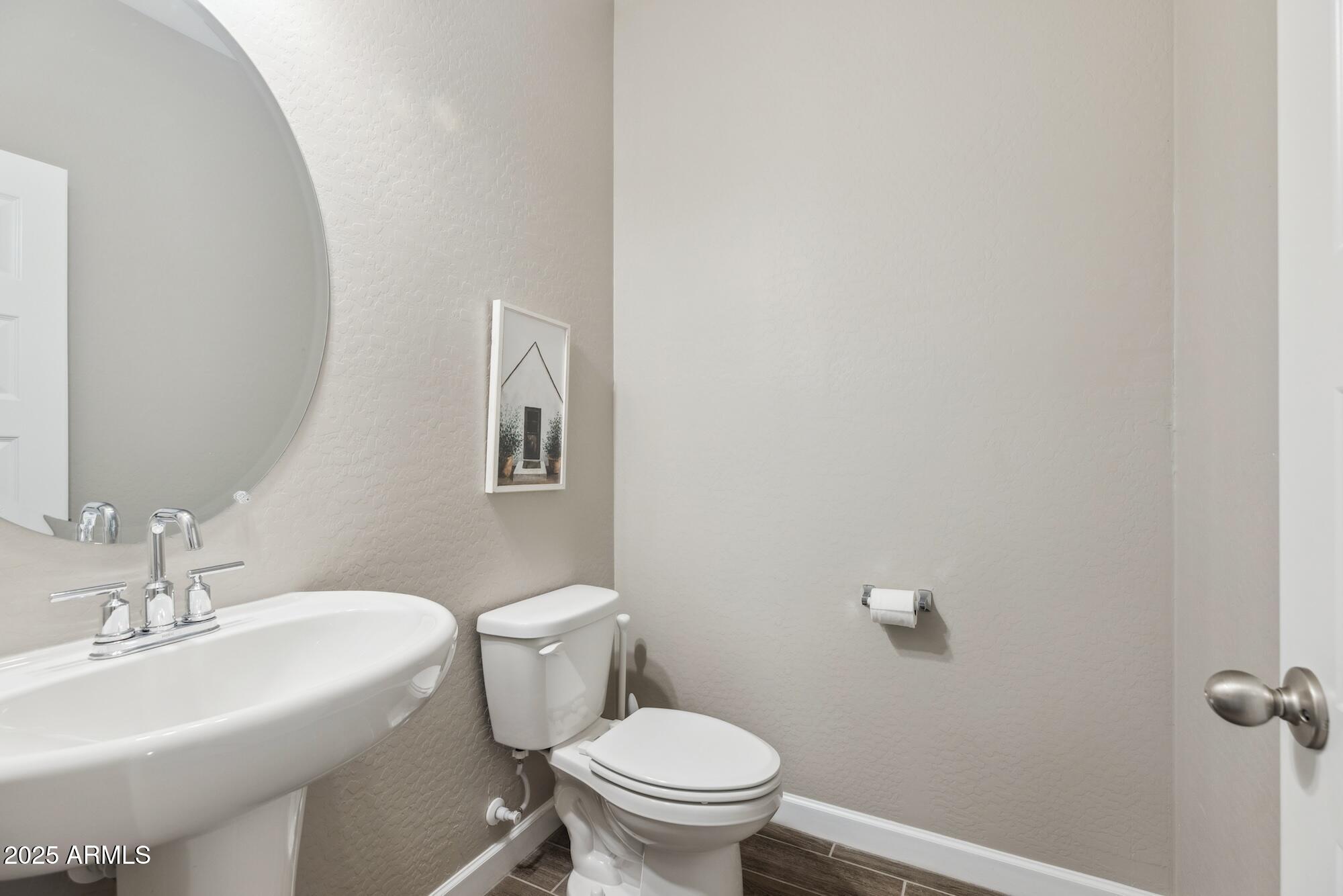 1281 W HIGHLAND Road