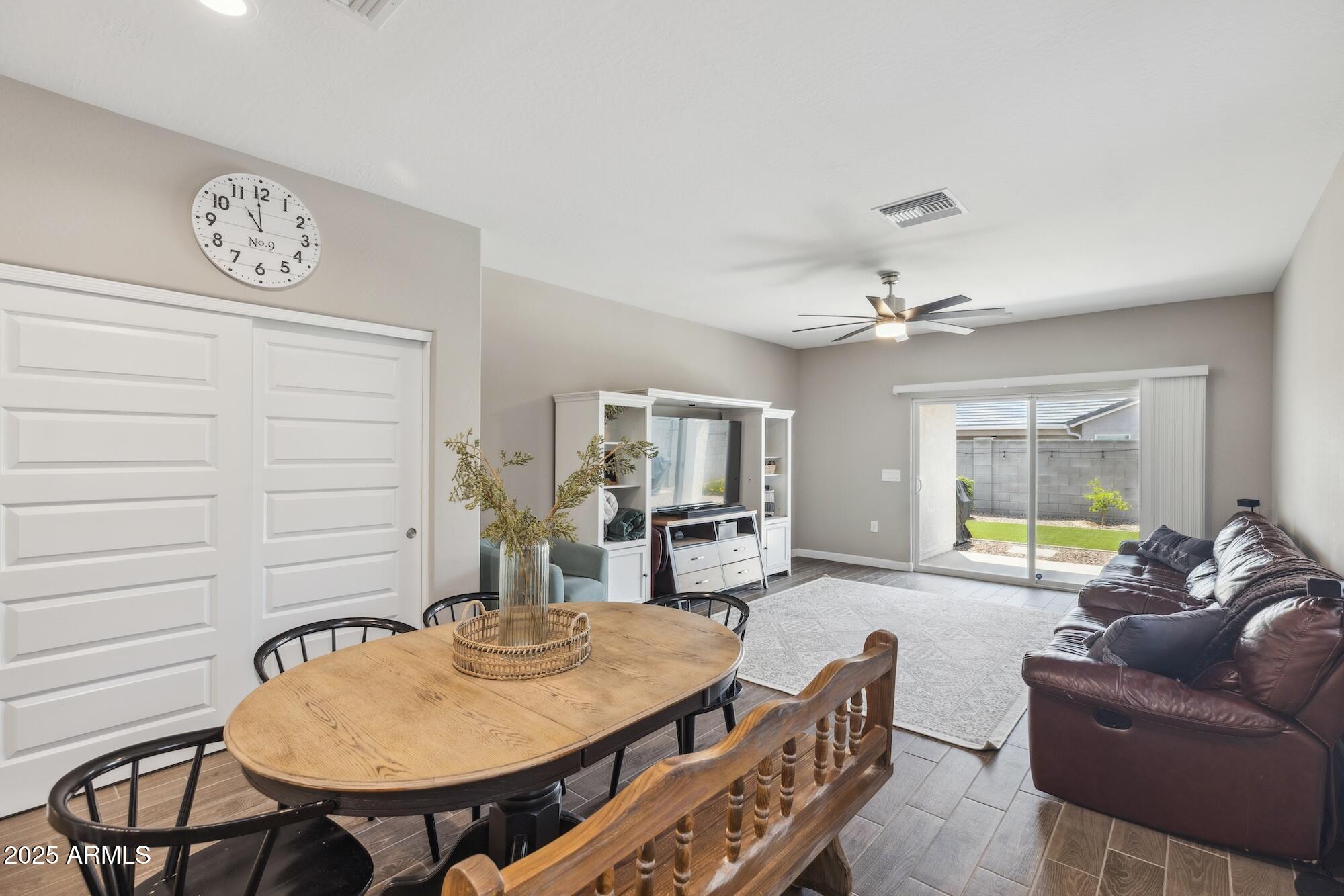 1281 W HIGHLAND Road