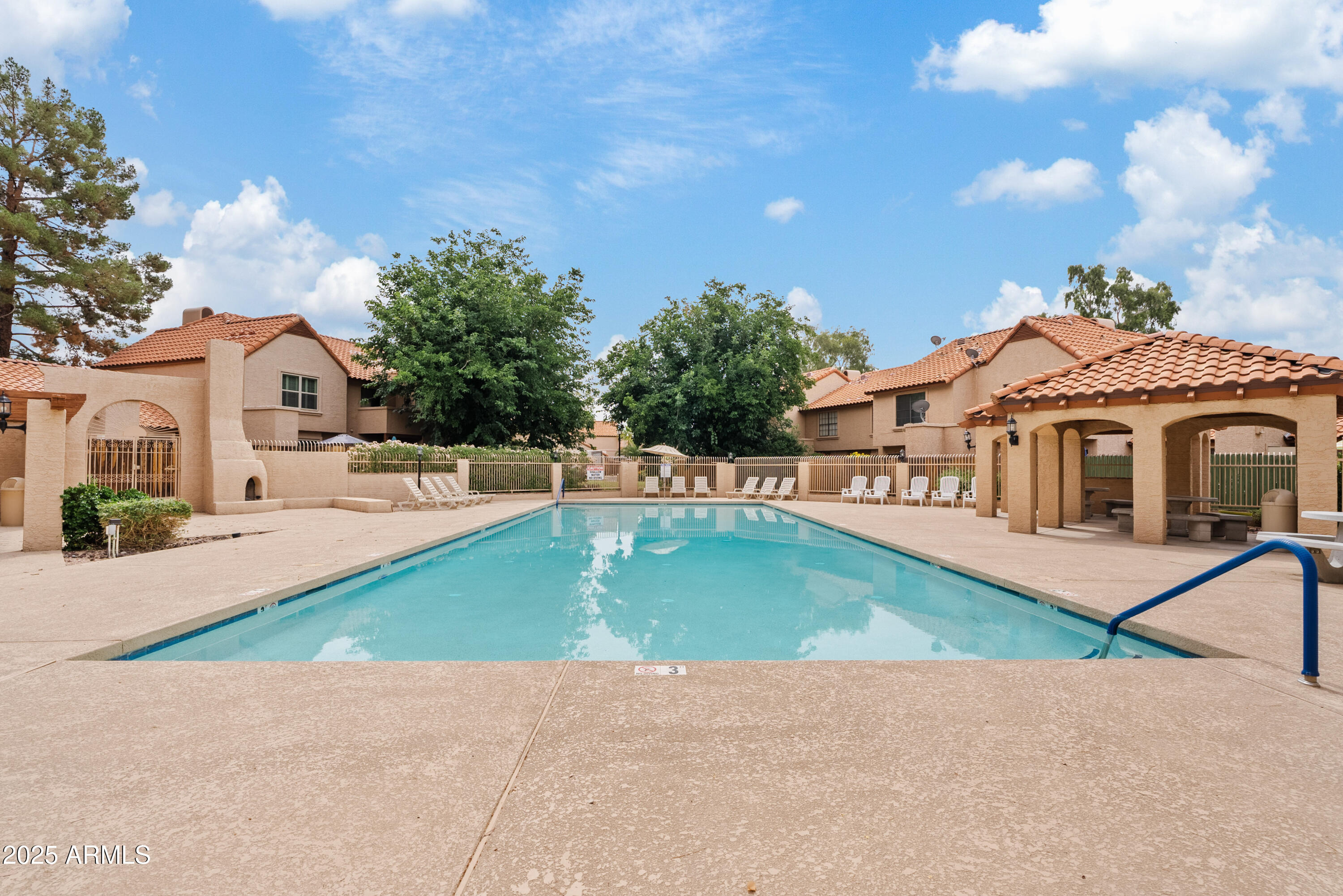 4901 E KELTON Lane, 1270