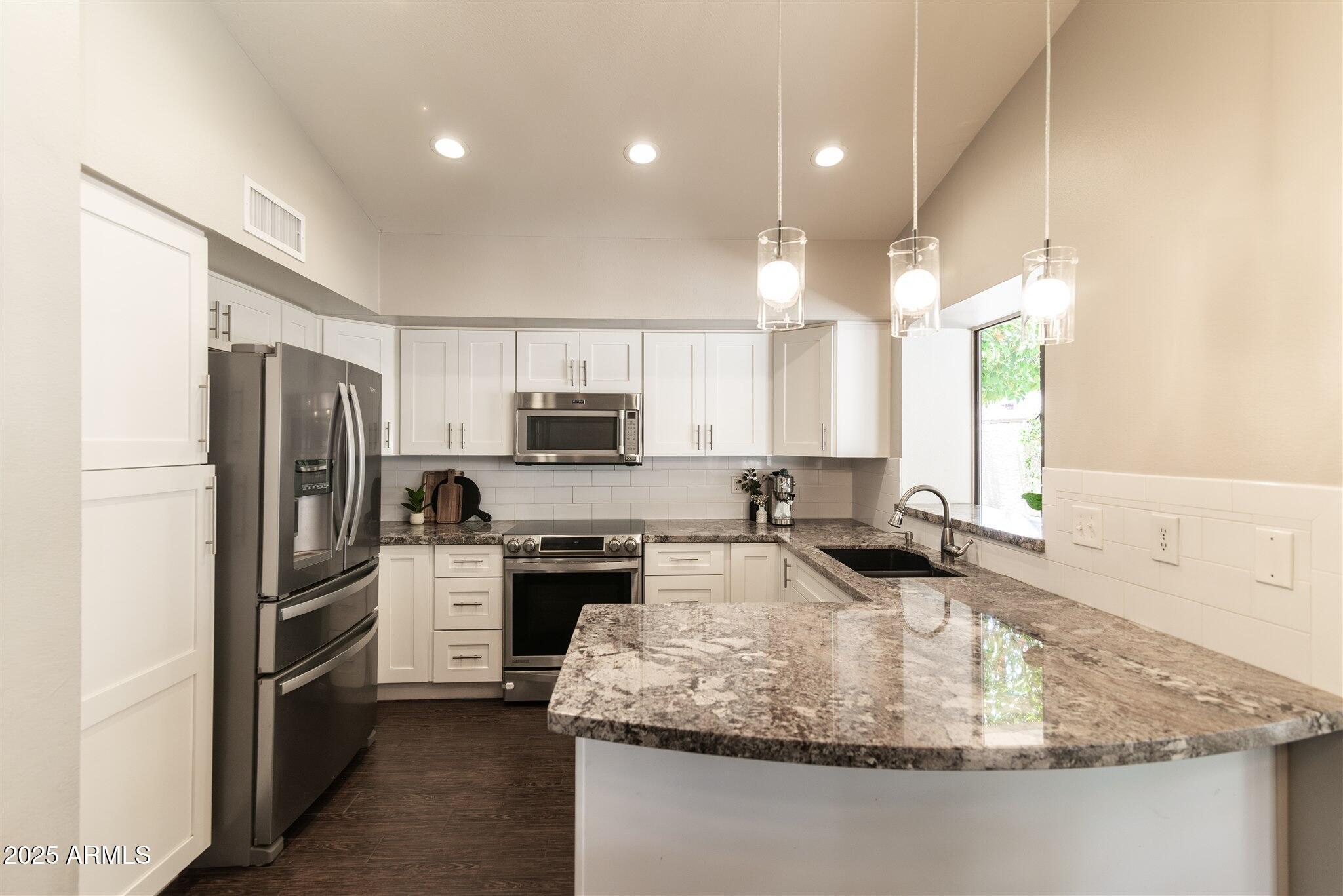 5132 E GRANDVIEW Road