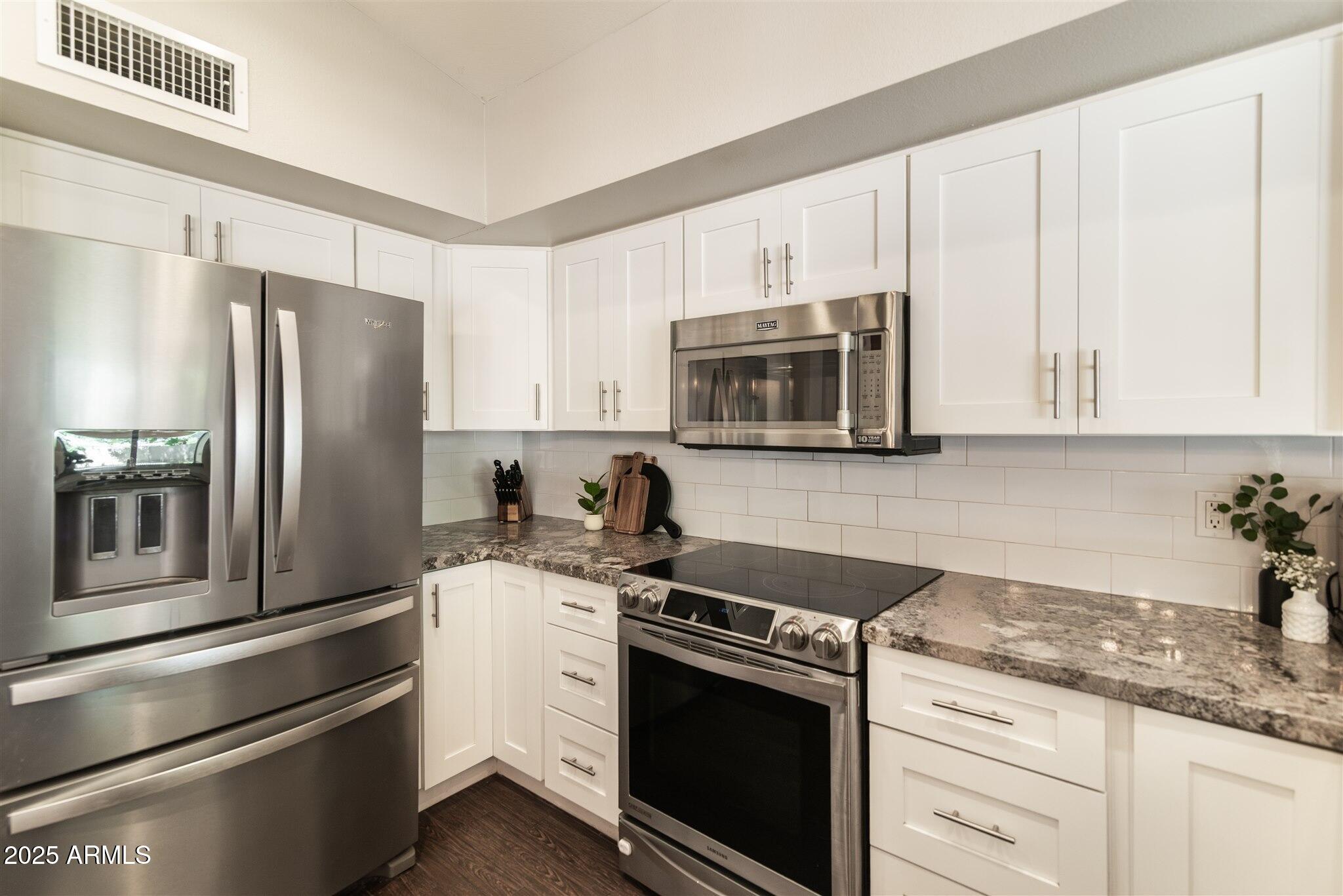 5132 E GRANDVIEW Road