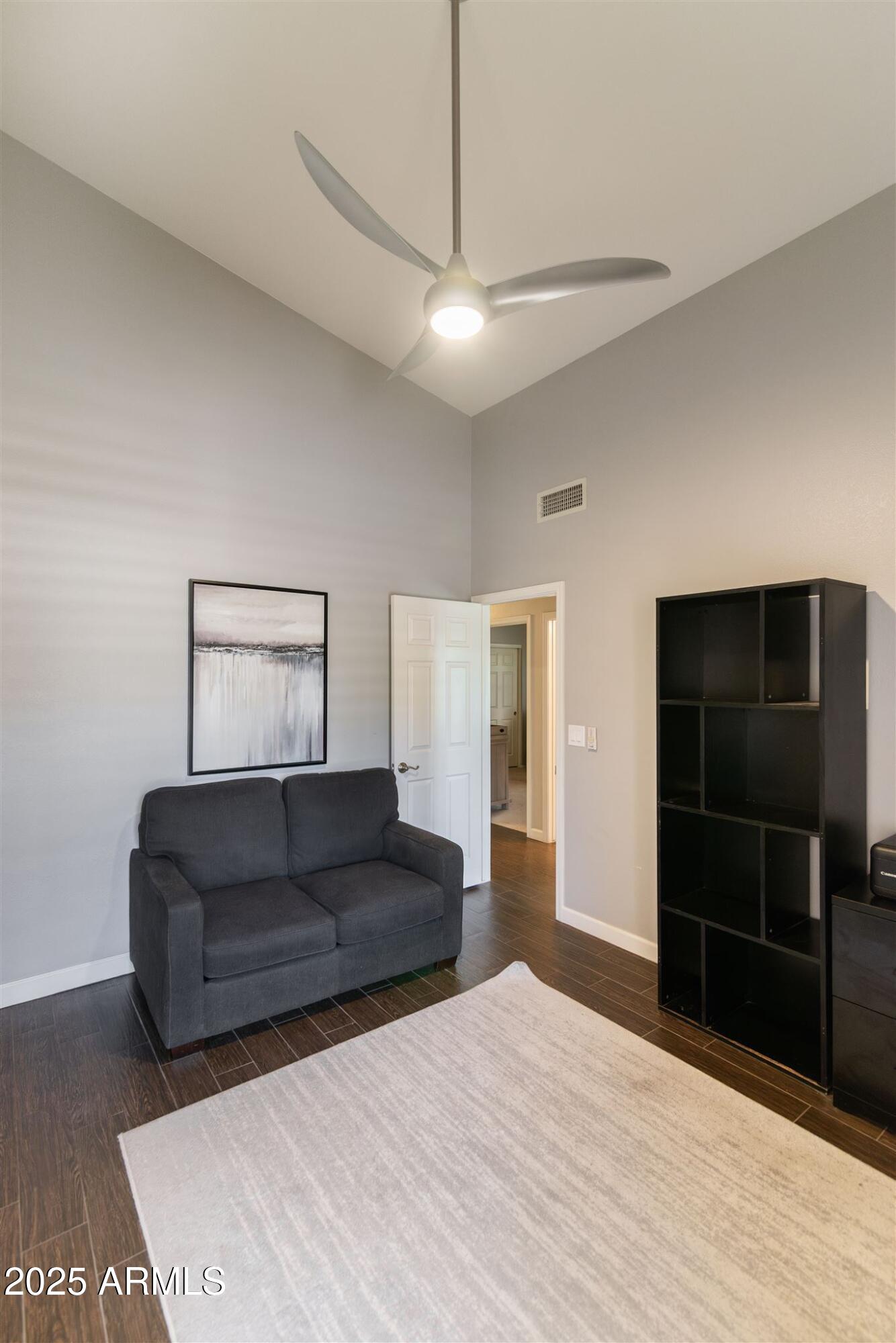 5132 E GRANDVIEW Road