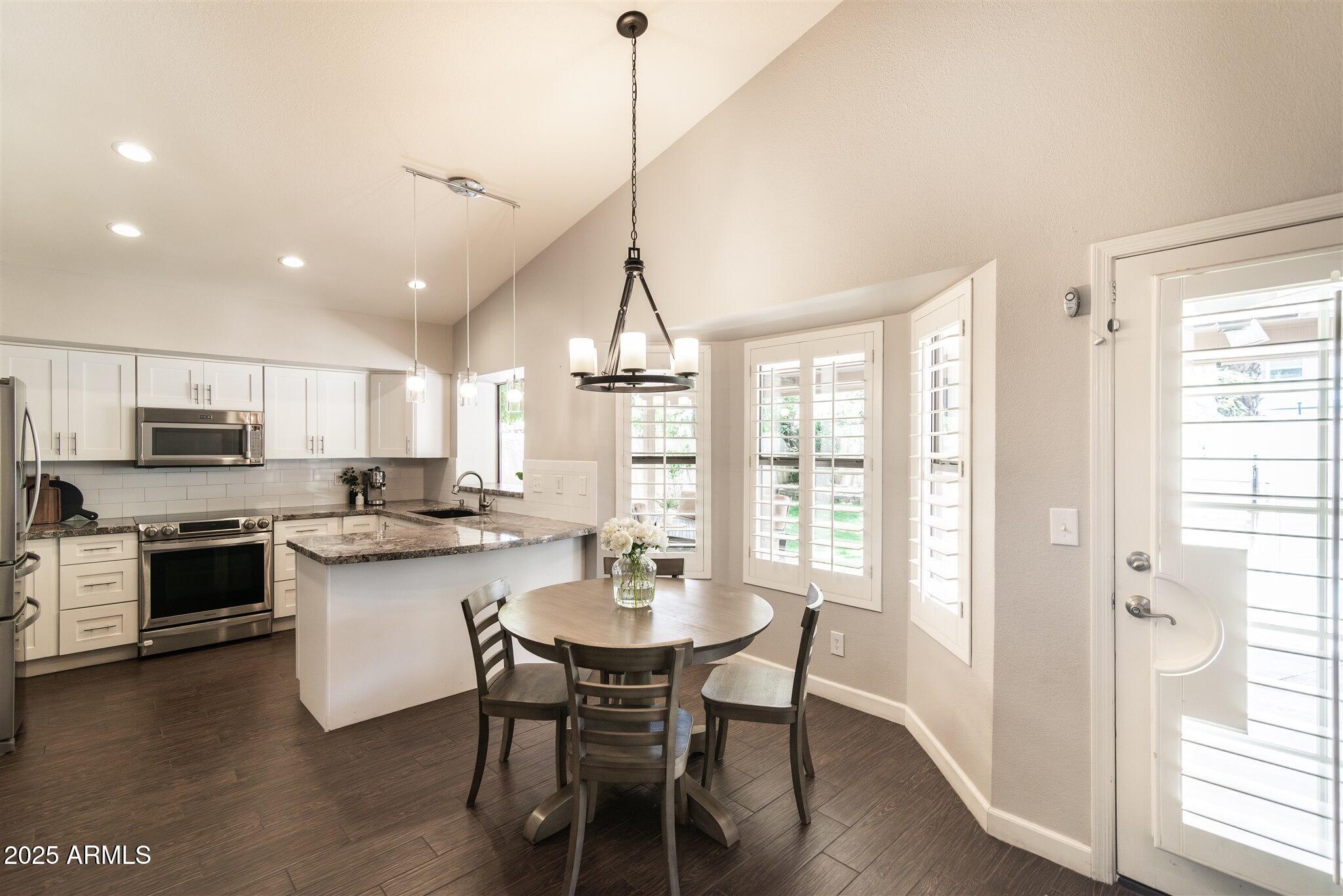 5132 E GRANDVIEW Road